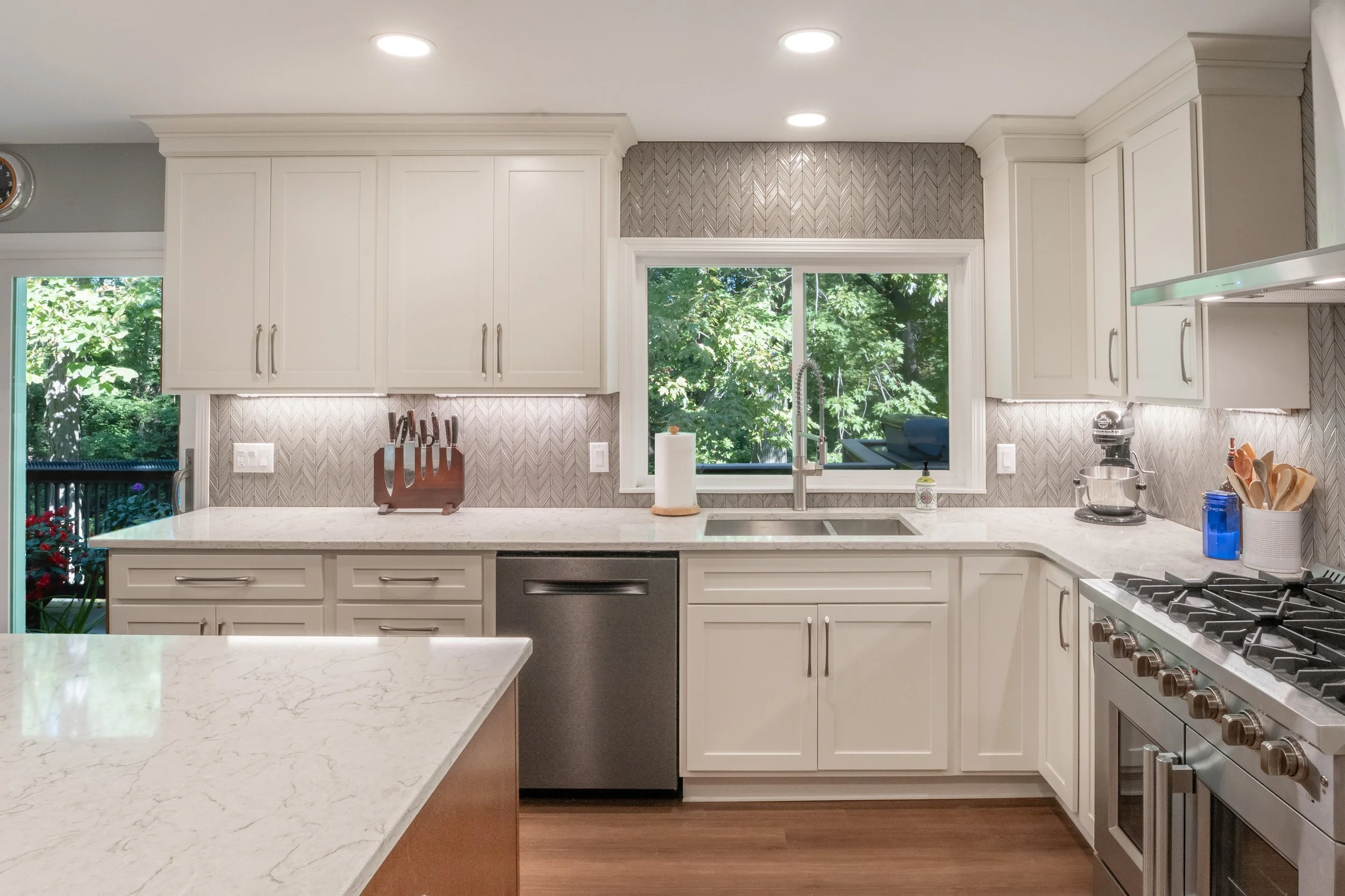 Transitional Kitchen Remodel by The Fabulous Mr Fix It — Project 3 project photo 3