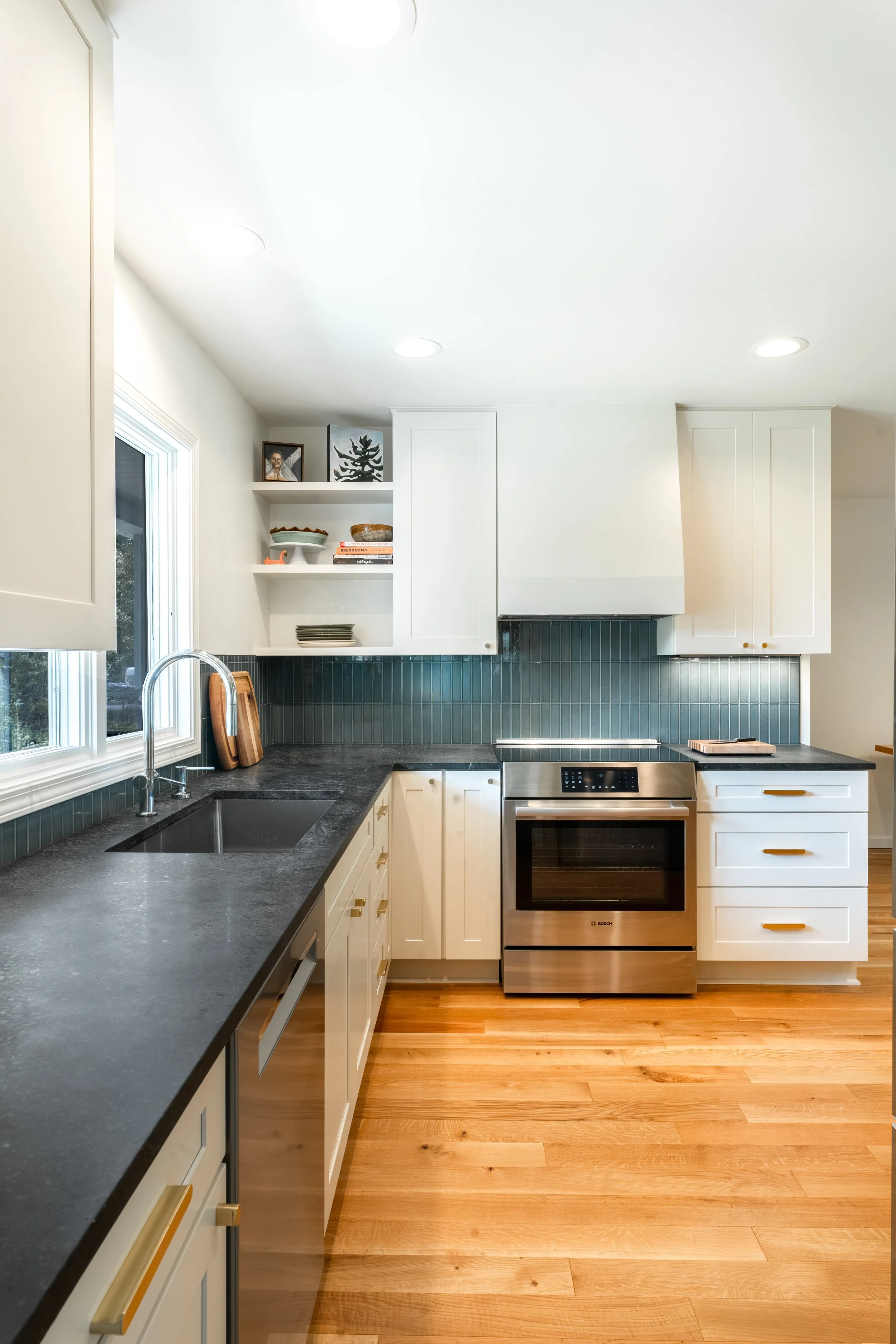 ERI-Fix-It-YellowKitchen-7.jpg