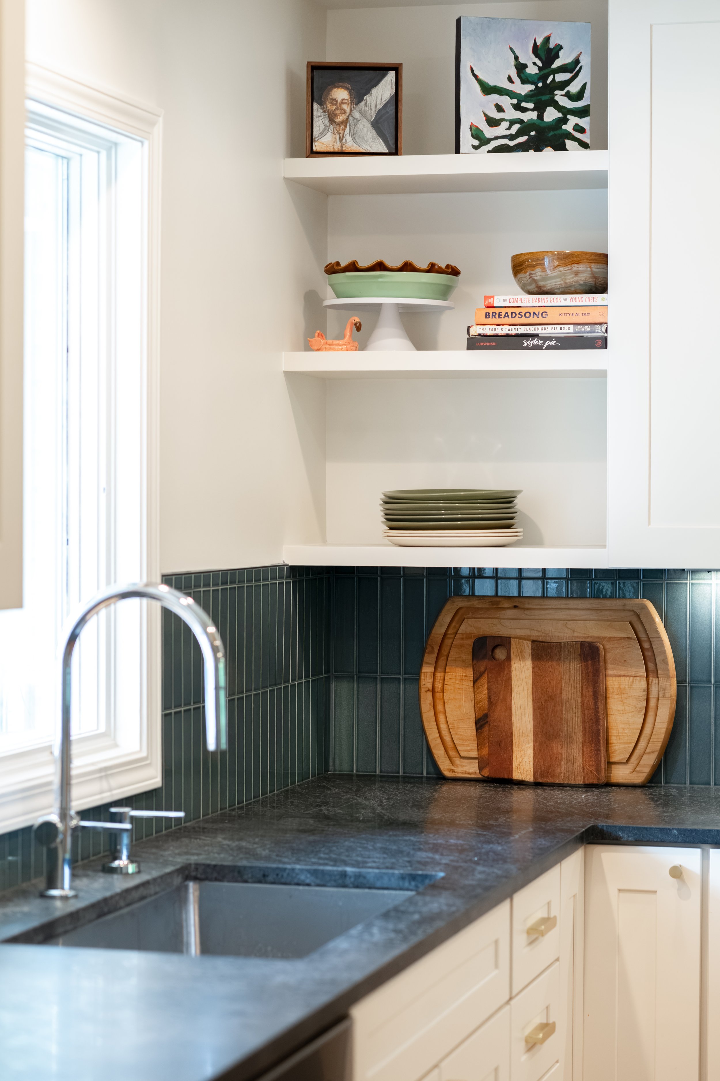 ERI-Fix-It-YellowKitchen-16.jpg