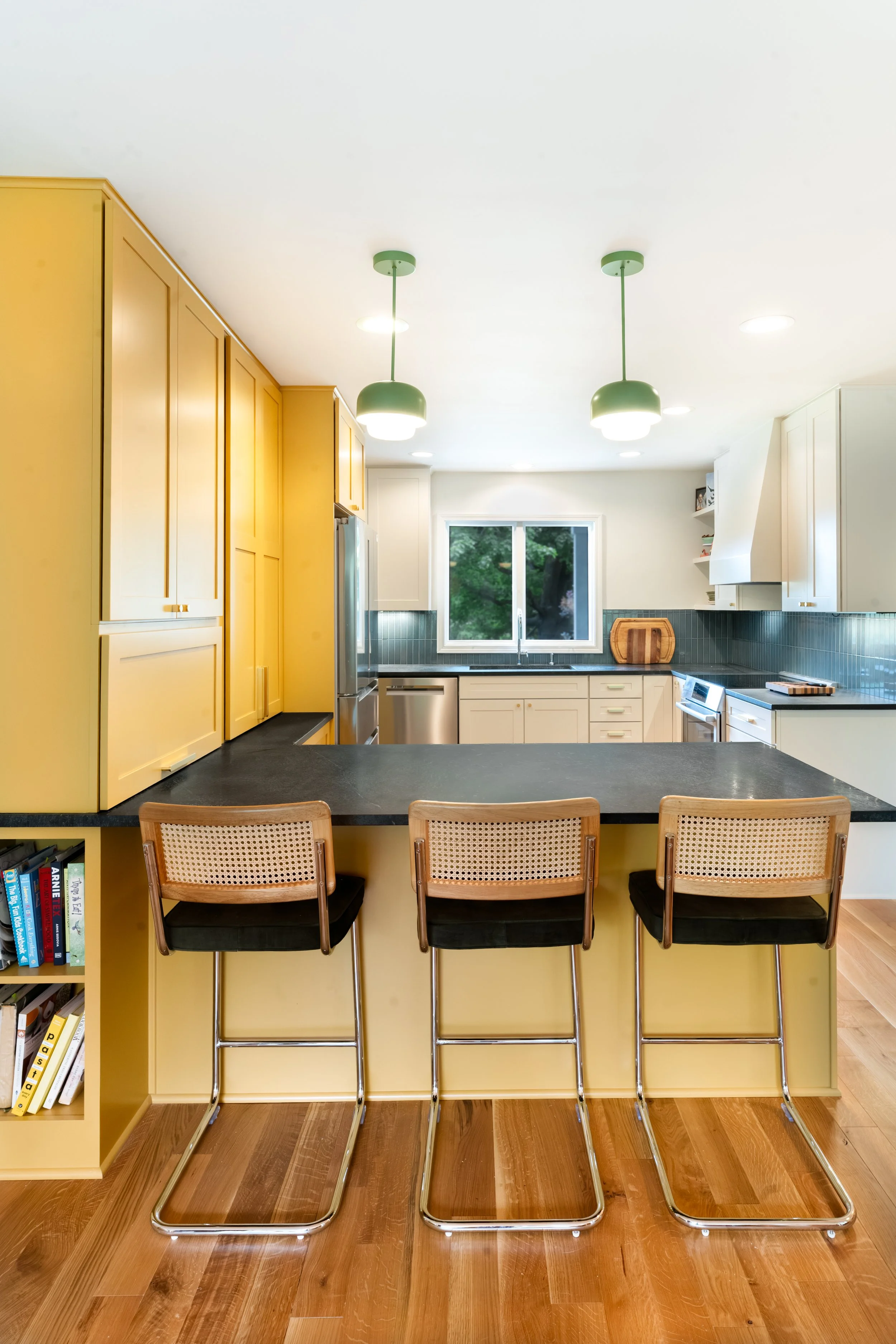 ERI-Fix-It-YellowKitchen-3.jpg