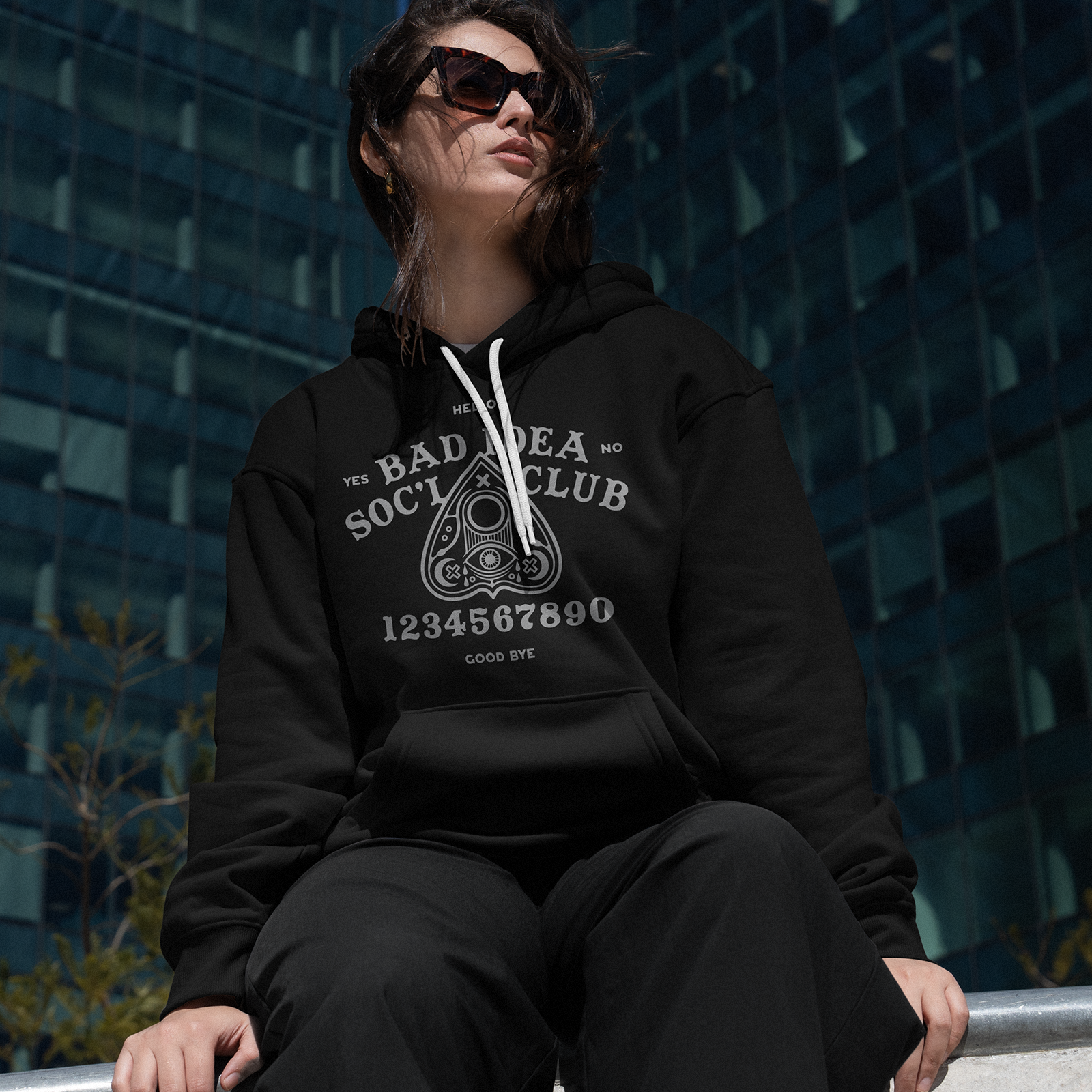 hoodie_spirit-board_02.png