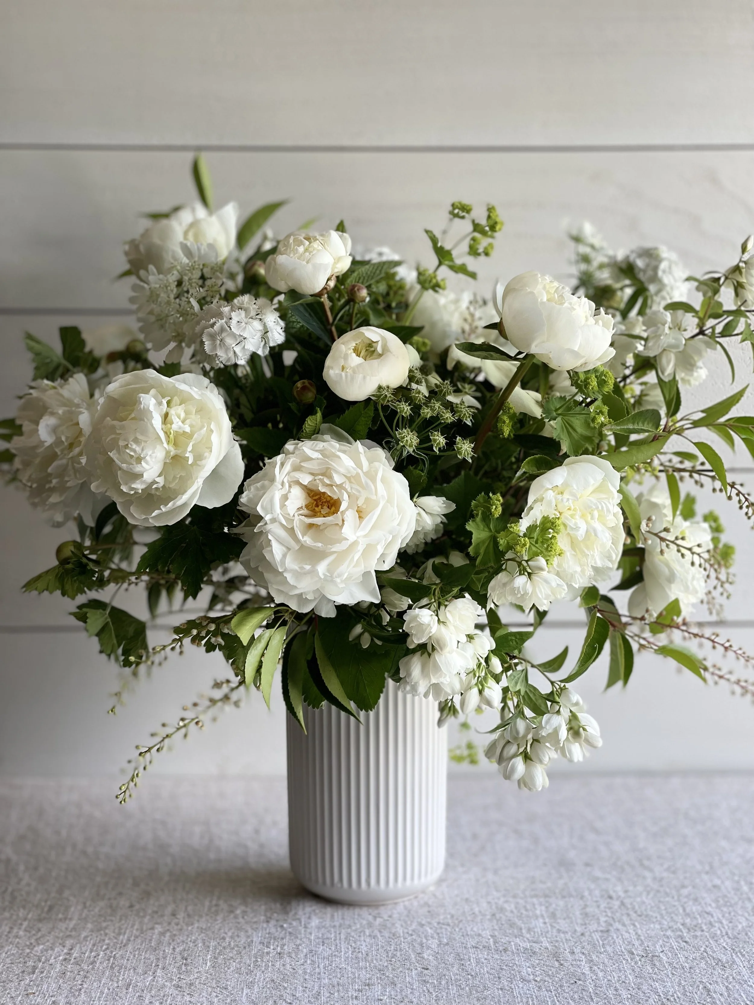 Grand Gesture White and Green.jpg
