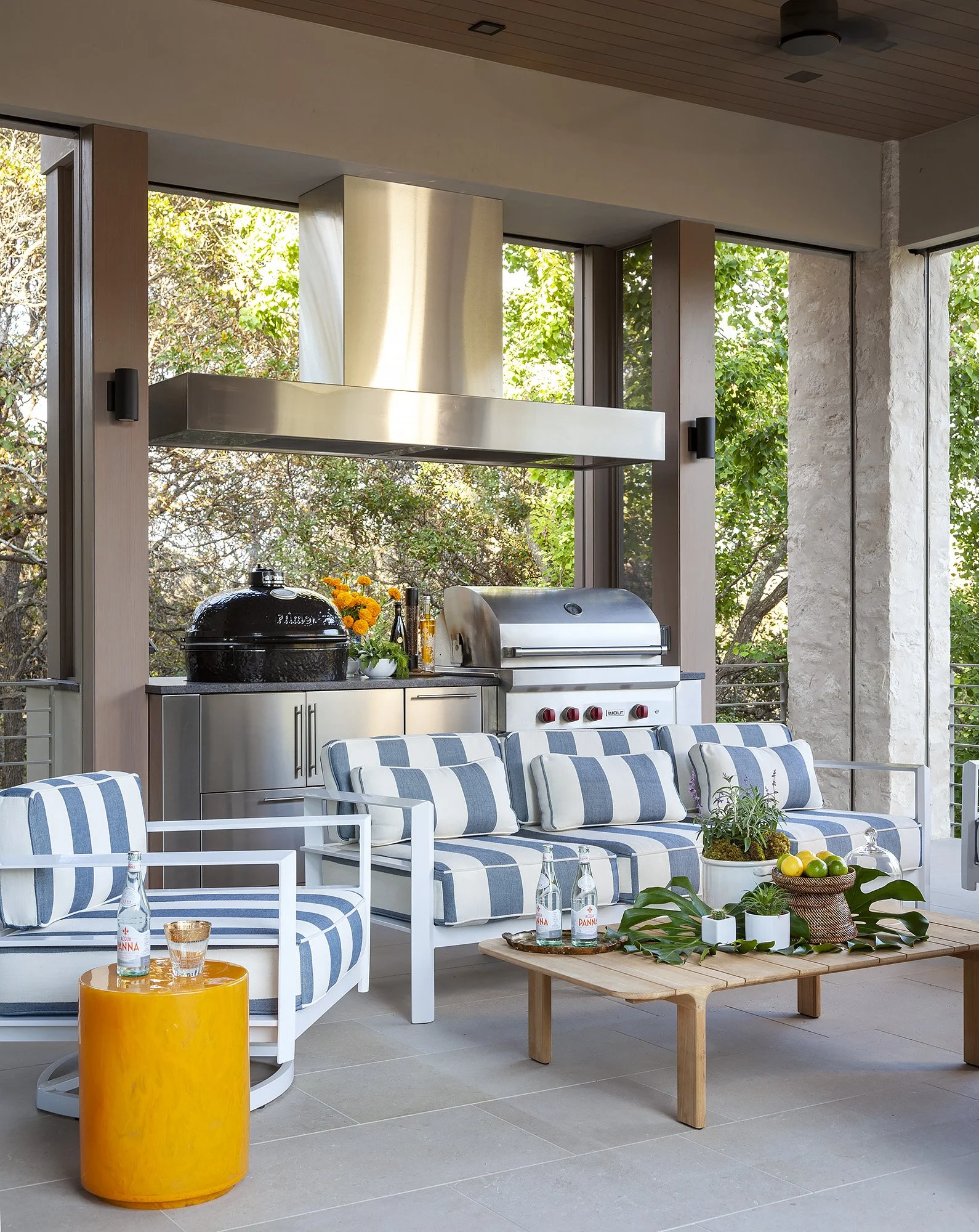 Screened Porch.jpg