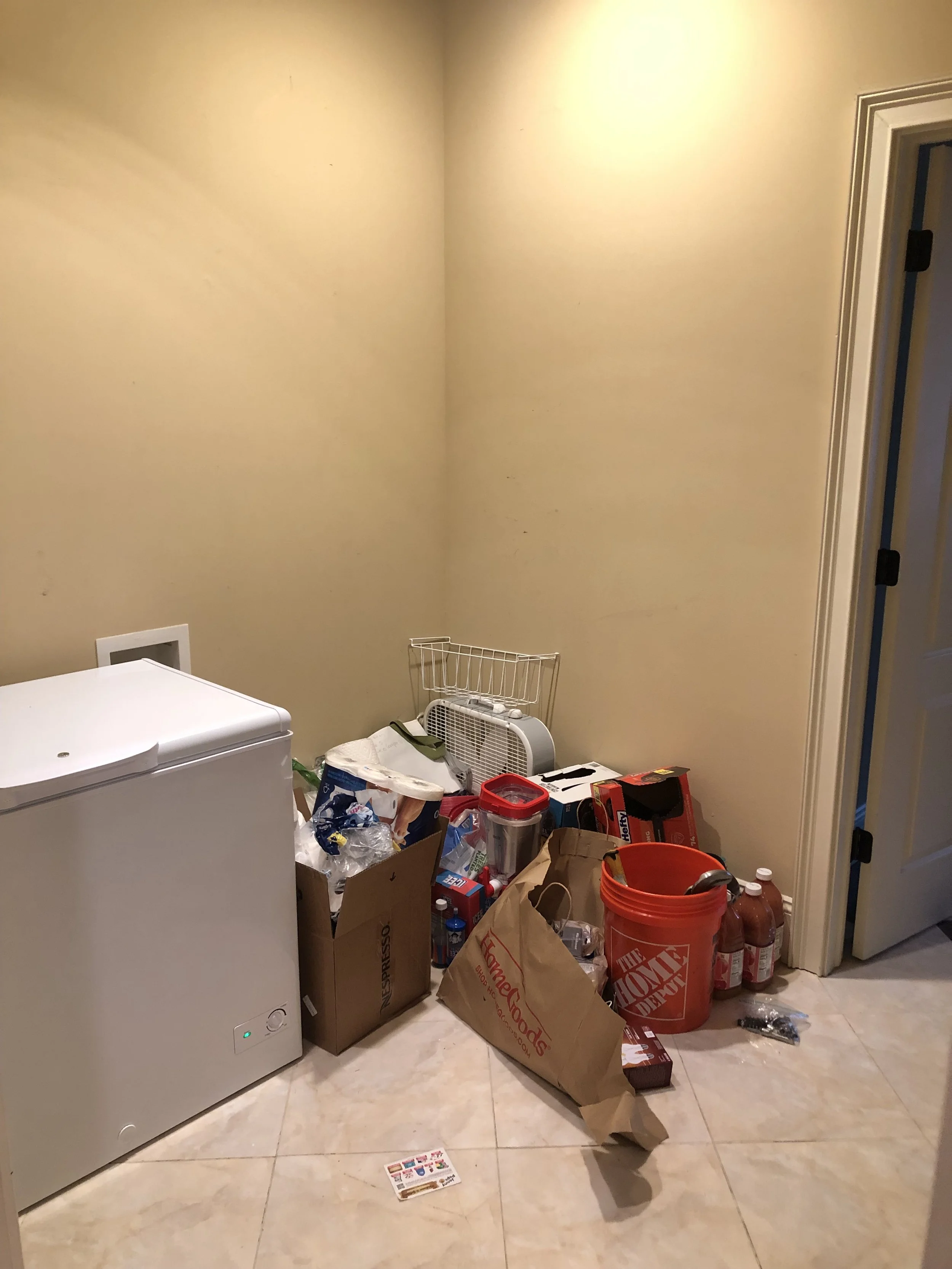 AC_laundry_downstairs_before.jpeg
