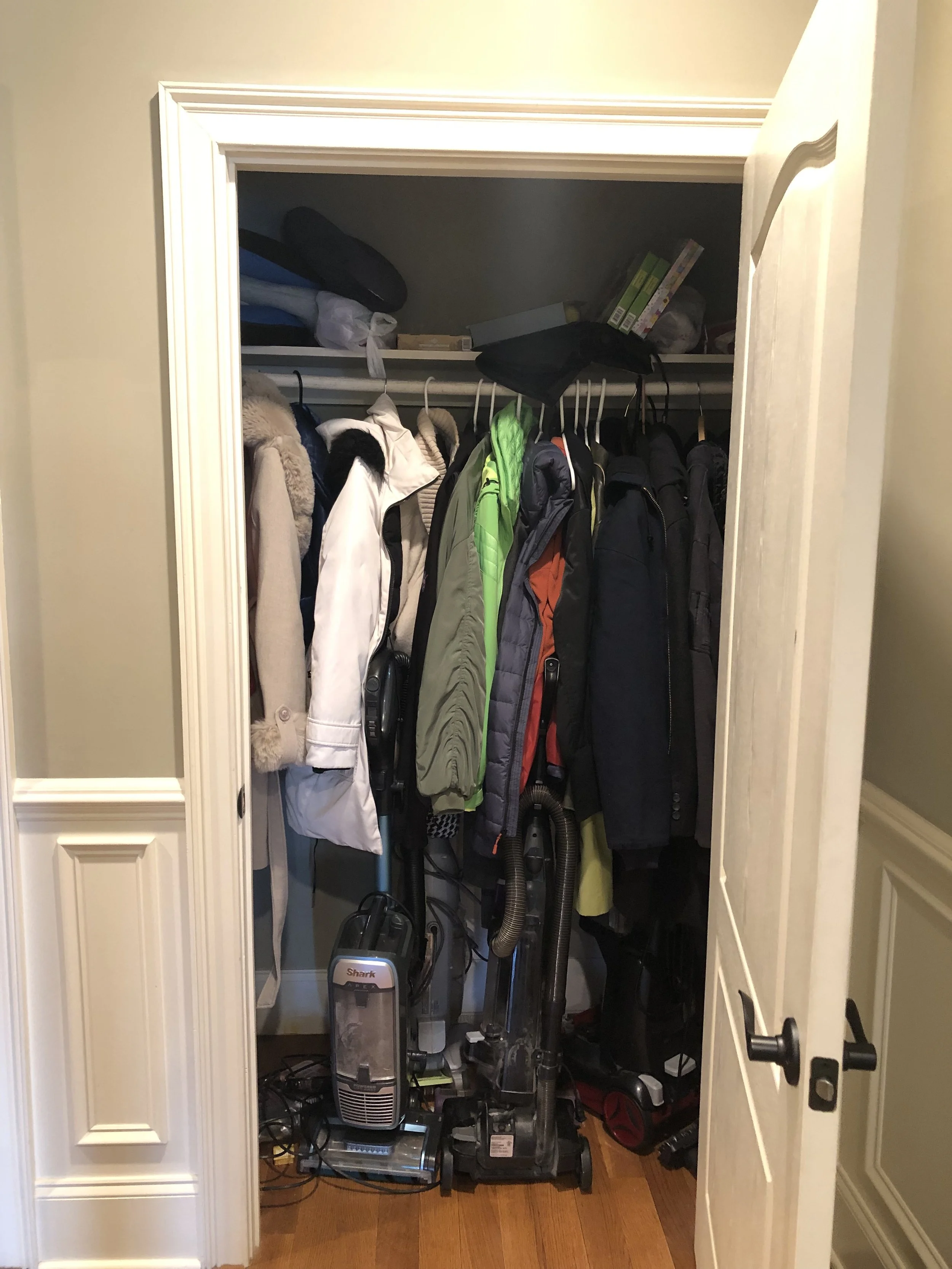 AC_closet_hallway_before.jpeg