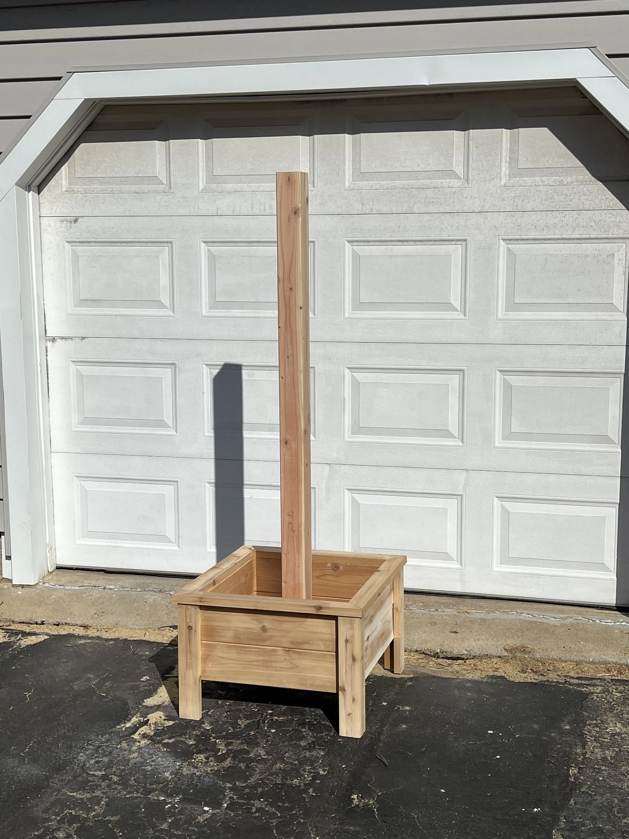 Cedar Planter Box with Post — Katz Woodworking