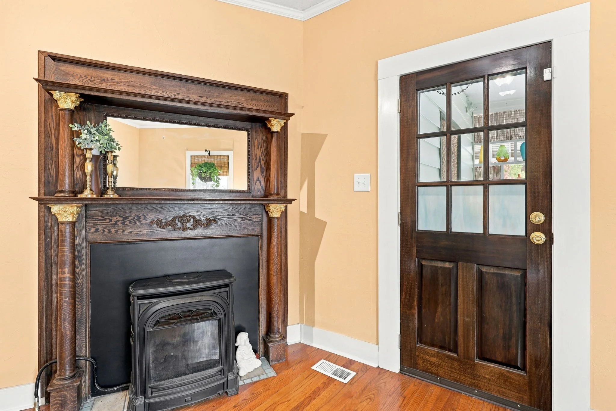 300 Jones Ave Hillsborough NC Gas Fireplace