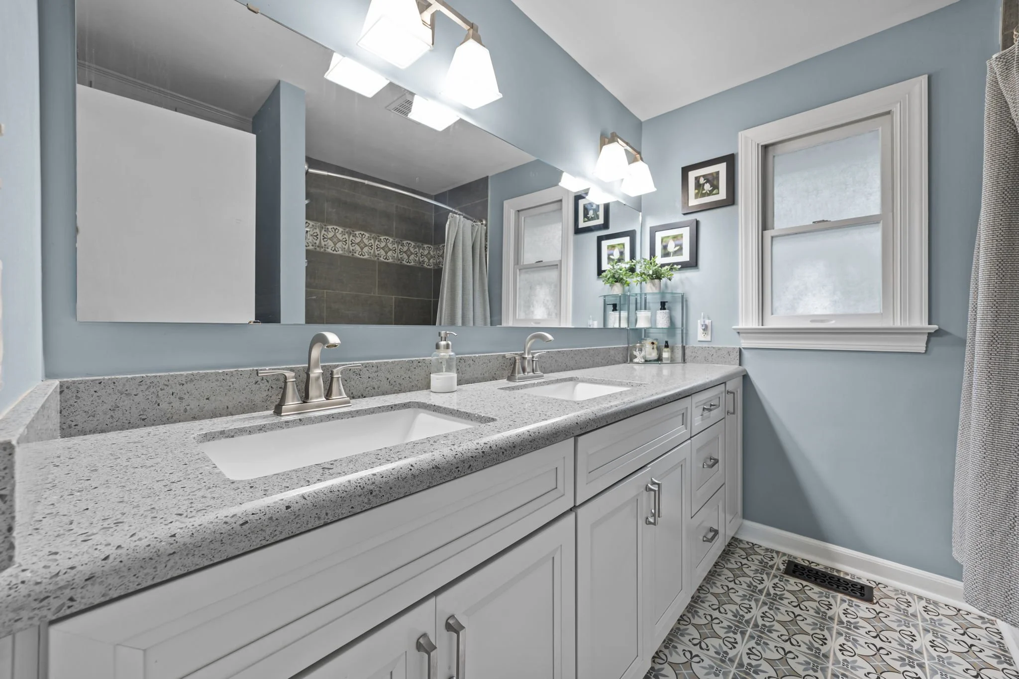 fully updated bath with double sinks