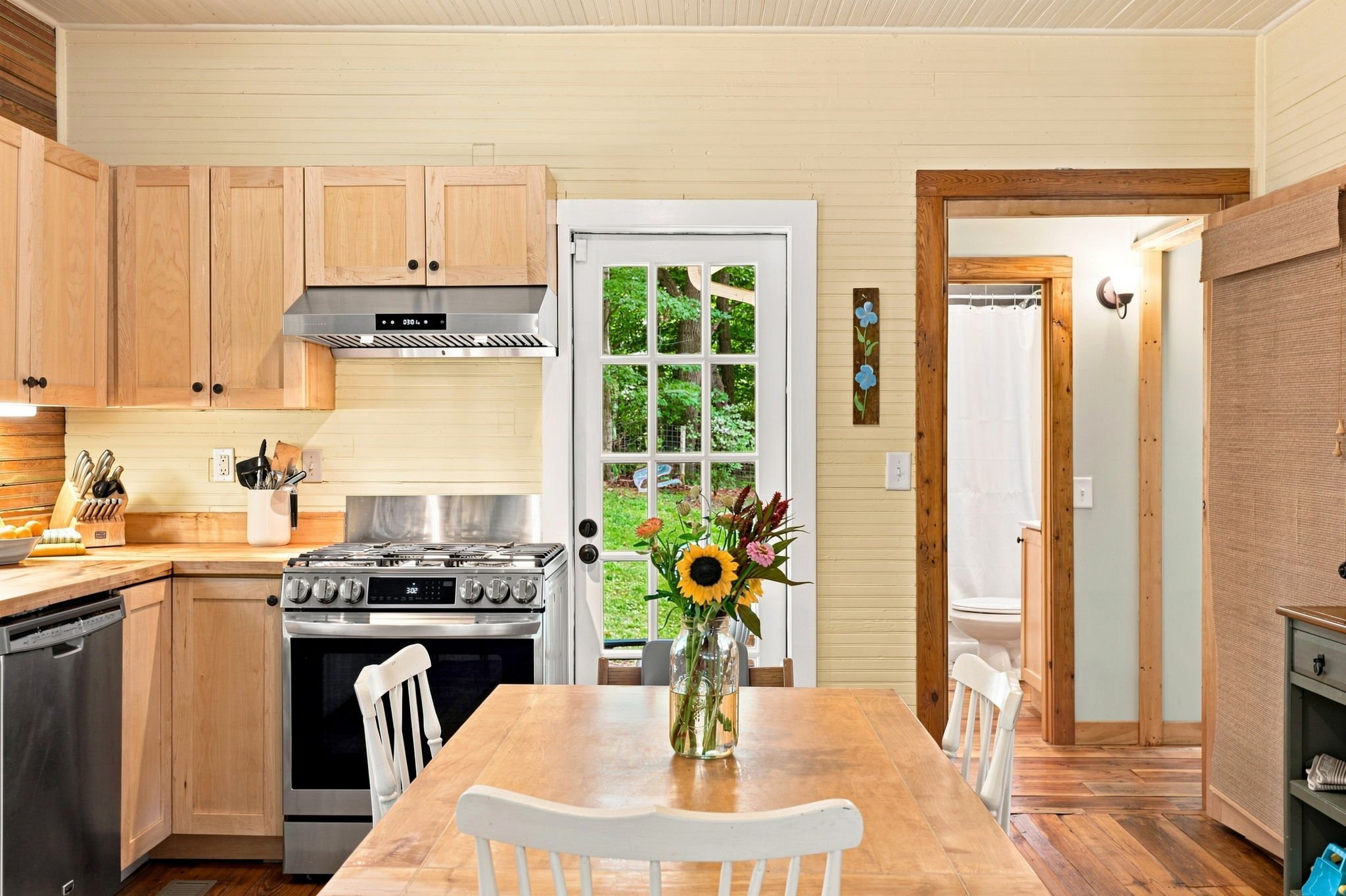 741 Latimer Street Dining Area.jpg