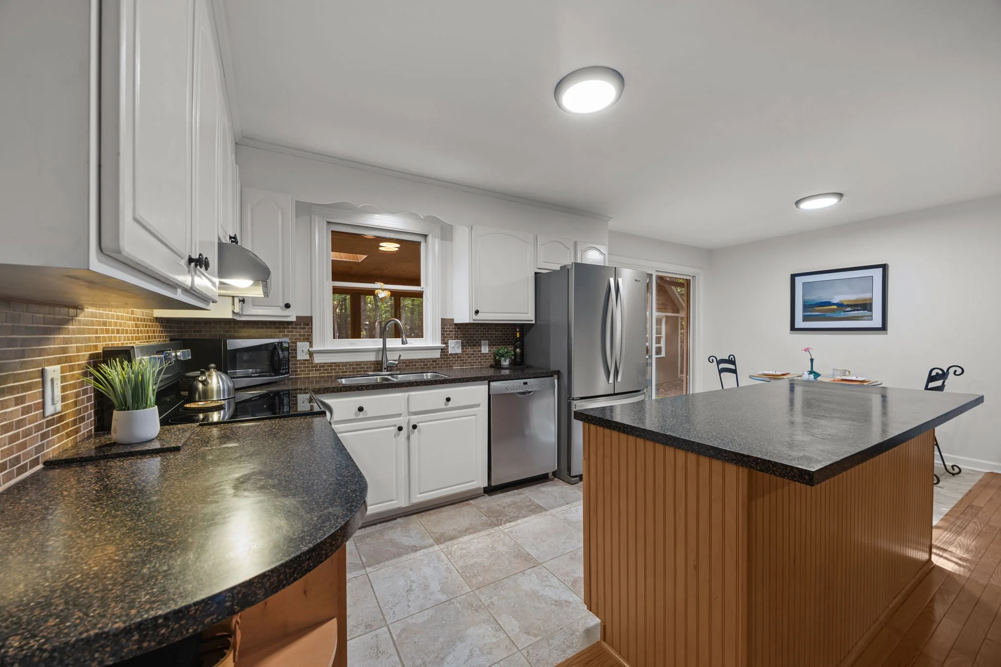 plenty of cabinets/storage