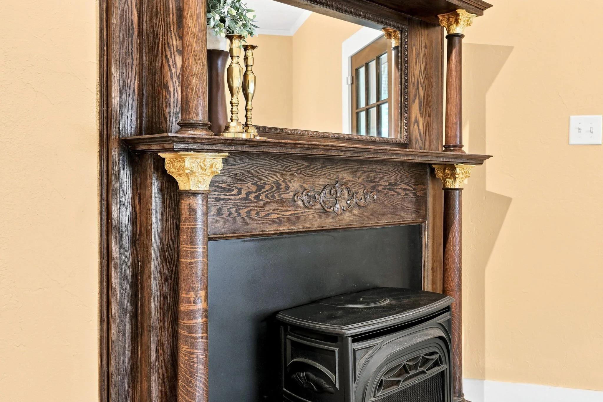 300 Jones Ave Hillsborough NC original Mantel