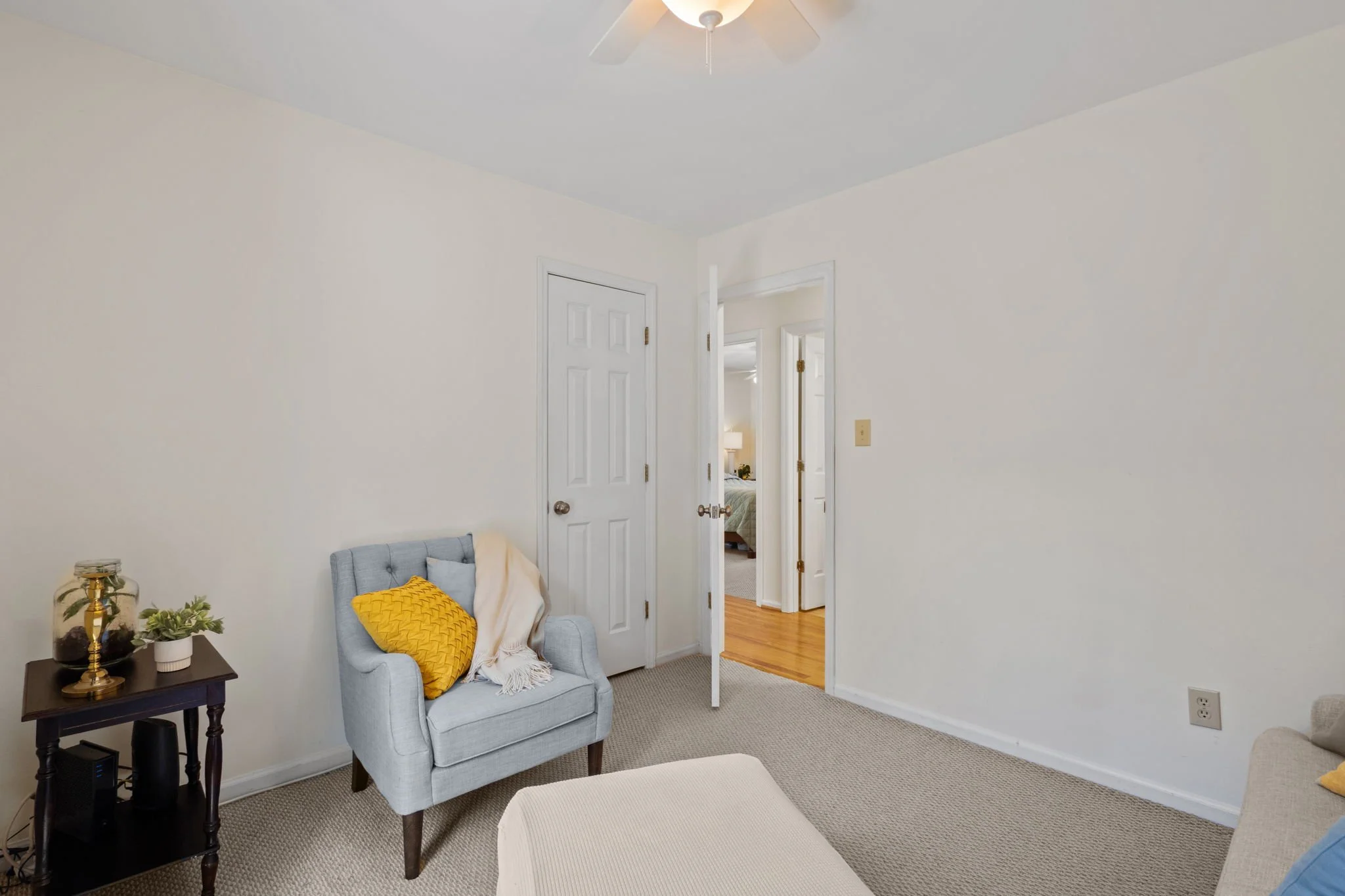 8814 Partridge Run Sitting Room.jpg