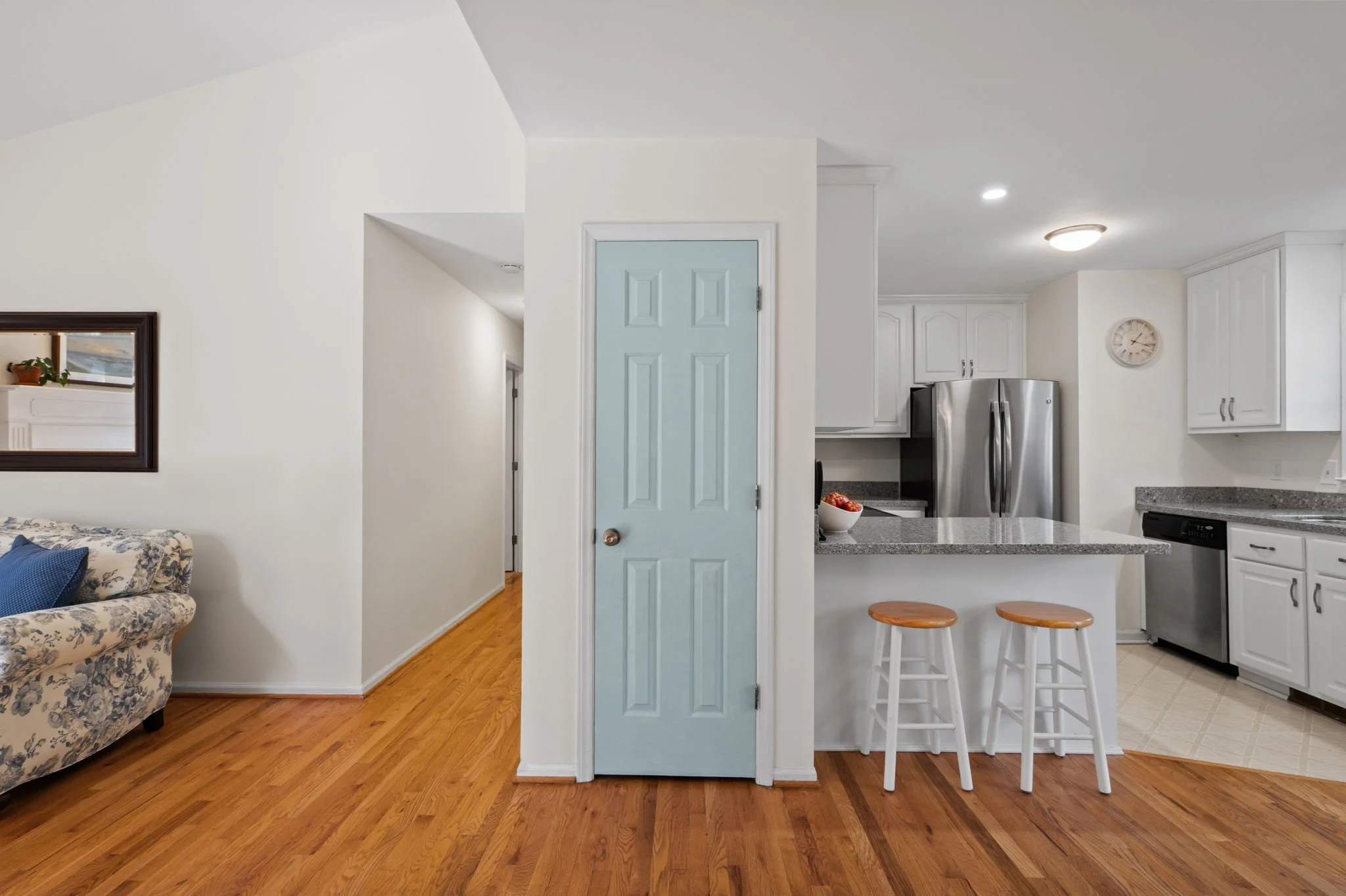 8814 Partridge Run Entry.jpg