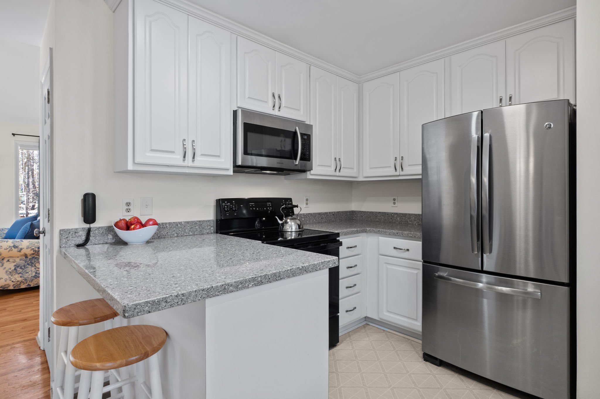 8814 Partridge Run Stainless Appliances.jpg