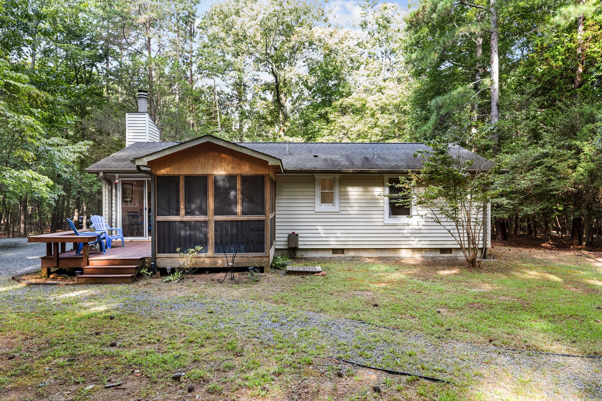 9220 Coach Way, Chapel Hill screened porch and deck