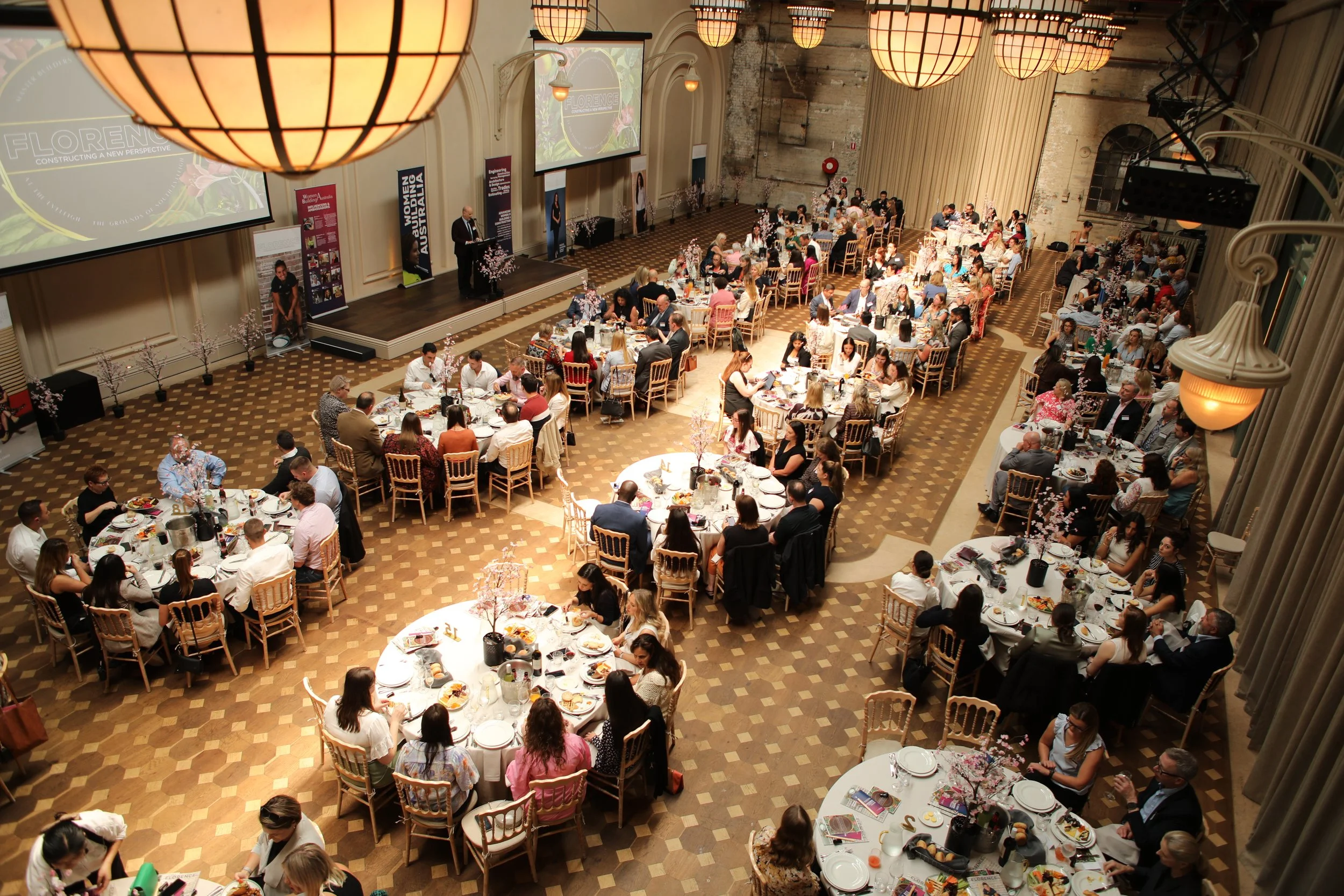 FLORENCE  ROOM 1.JPG