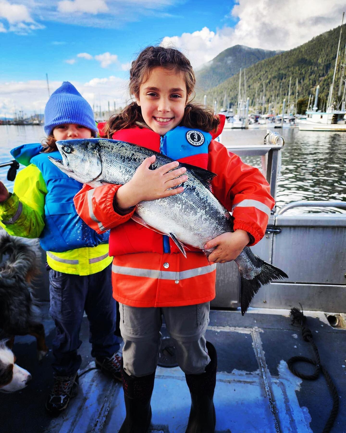 Girls out there gittin er done putting meat in the freezer with @tongasstroll. Beast king in hand better than two in the kelp bed &hellip;