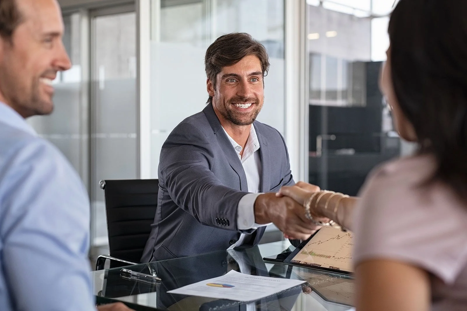 How Business Brokers Find Qualified Buyers for Your Company 