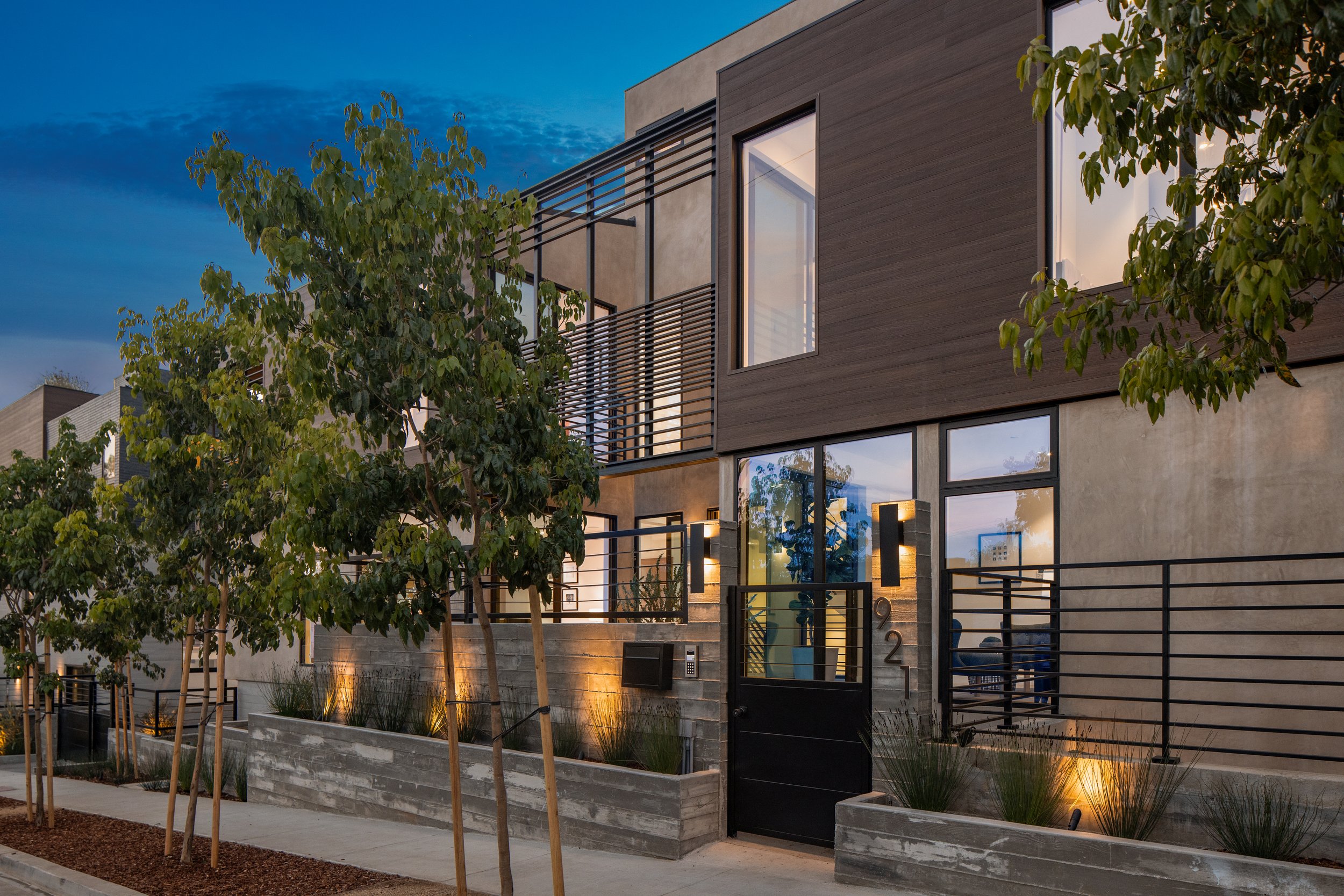 187_Hilldale Ave 917_by mrbarcelo.jpg