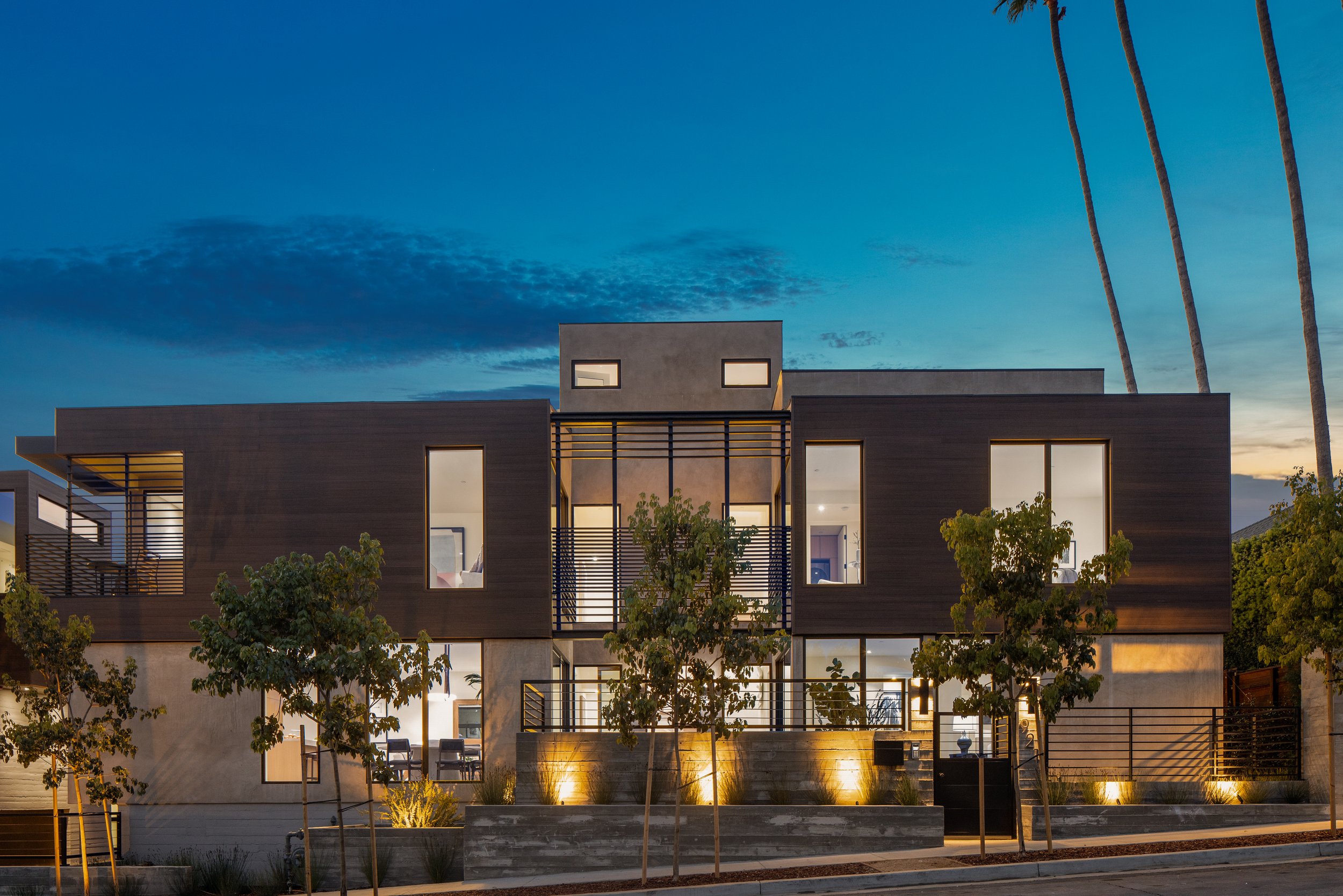 003_Hilldale Ave 917_by mrbarcelo.jpg