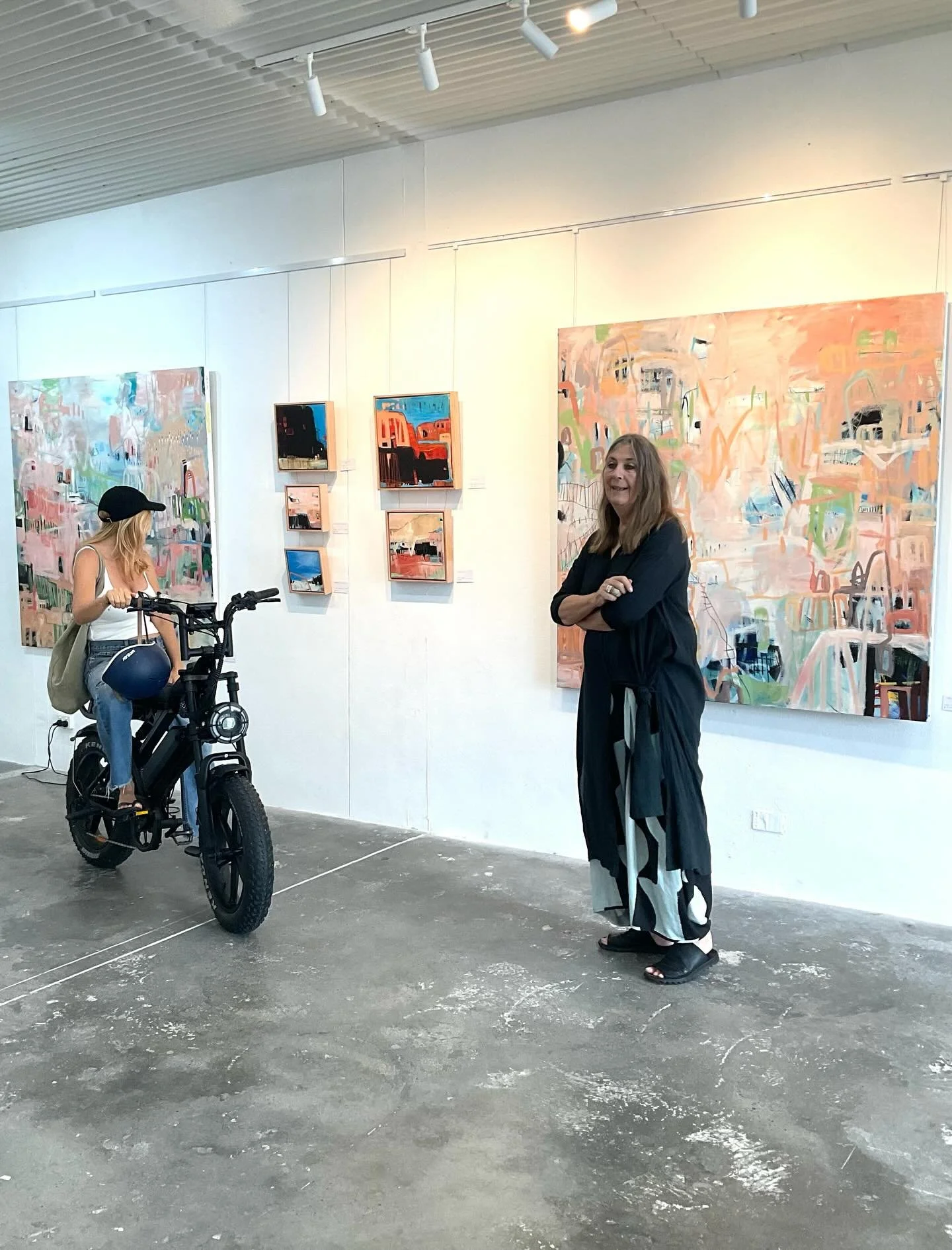 The wonderful, super talented artist  Rosie Stollery with Bonnie&hellip;&hellip;yep you&rsquo;re allowed to ride your bike in the gallery. 
Rosie&rsquo;s exhibition will on until the 2nd of April.