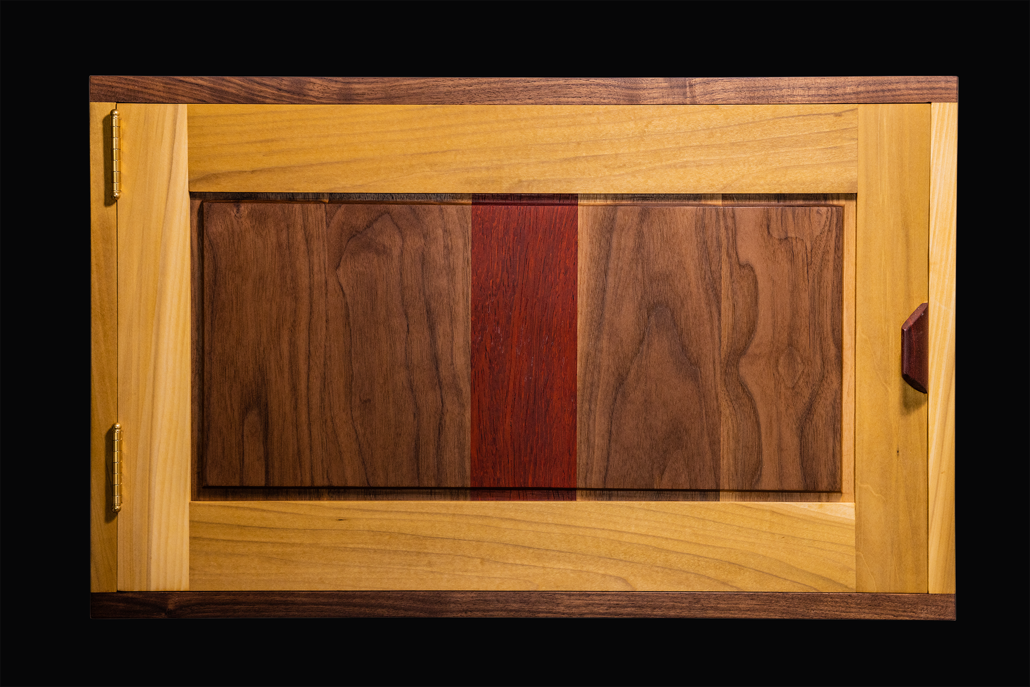 Chisel Cabinet Front.png