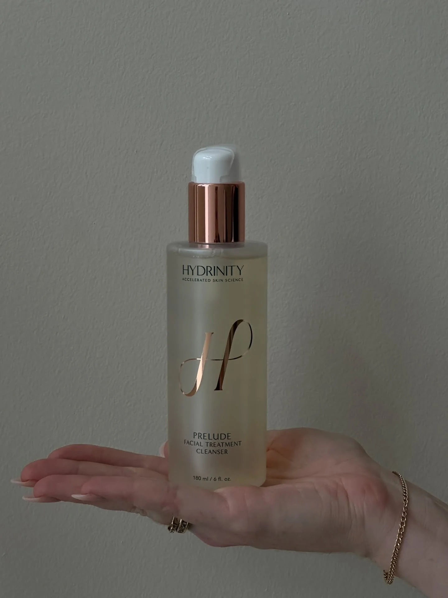 Meet Prelude &mdash; the cleanser that&rsquo;s a HydraFacial in a bottle.

Powered by MicroFusion Technology&trade;, it pulls out micro-pollutants and oil like a magnet (minus the tight, stripped feeling).

With gentle AHAs + antioxidants it: 

&bull