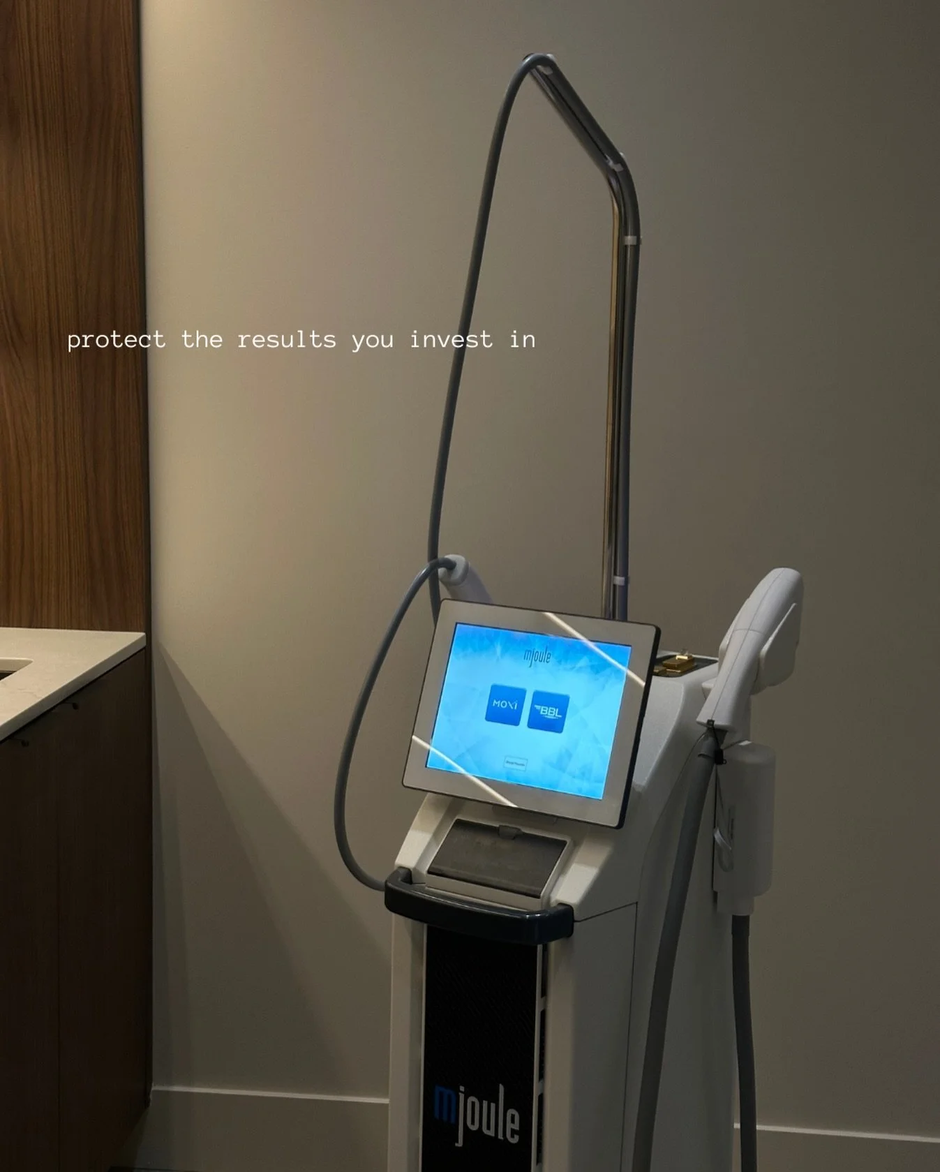 Corrective treatments don&rsquo;t end when your appointment does.
What determines your results is how your skin heals in the weeks that follow.

In winter, the skin is exposed to significantly less UV radiation (one of the primary triggers for post-t