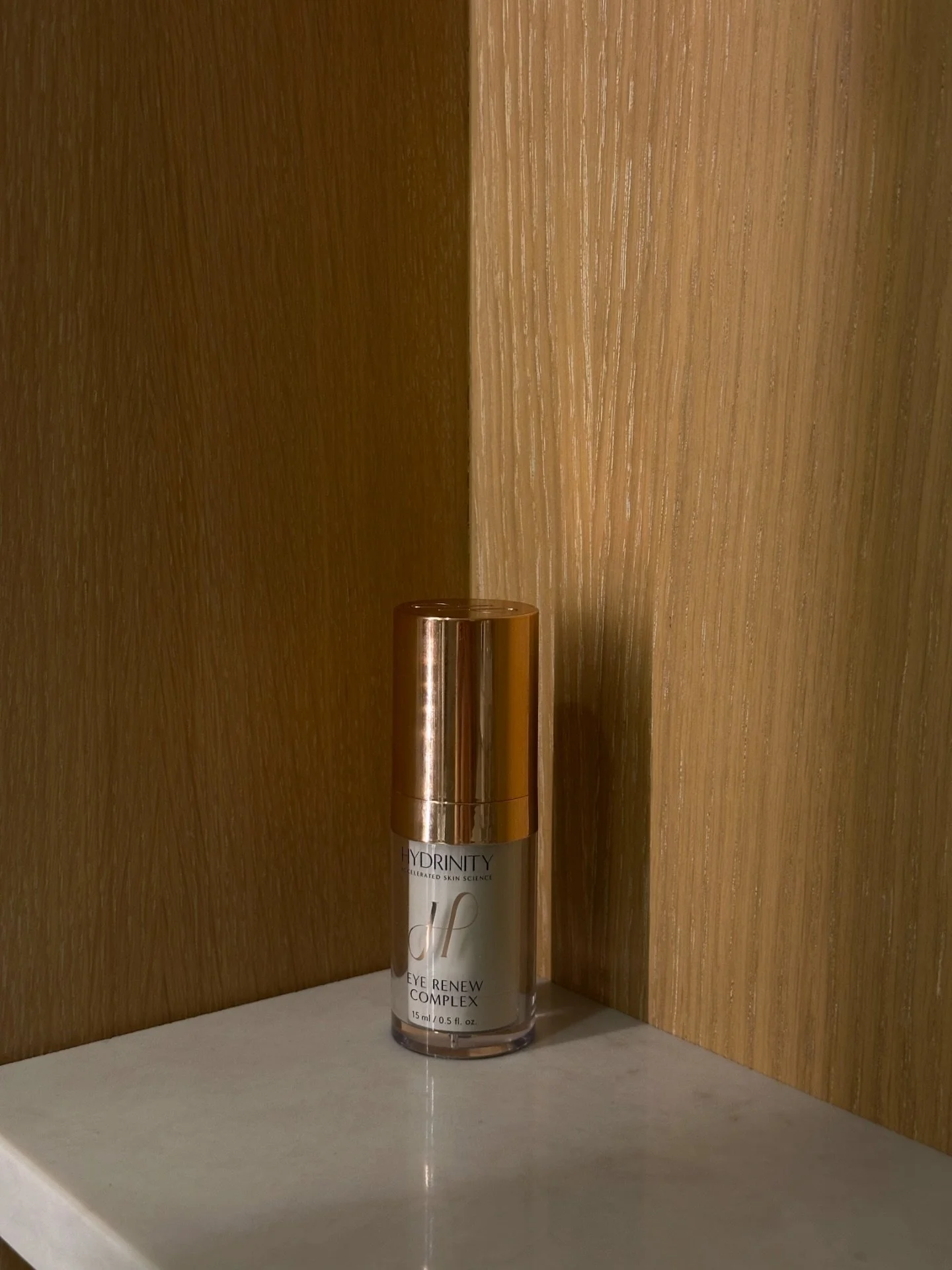 Under eye care matters! 

Our new product from Hydrinity, the Eye Renewal Complex hydrates, firms and brightens the delicate eye area. It supports skin barrier health while targeting puffiness, fine lines, and dark circles for a more youthful, rested