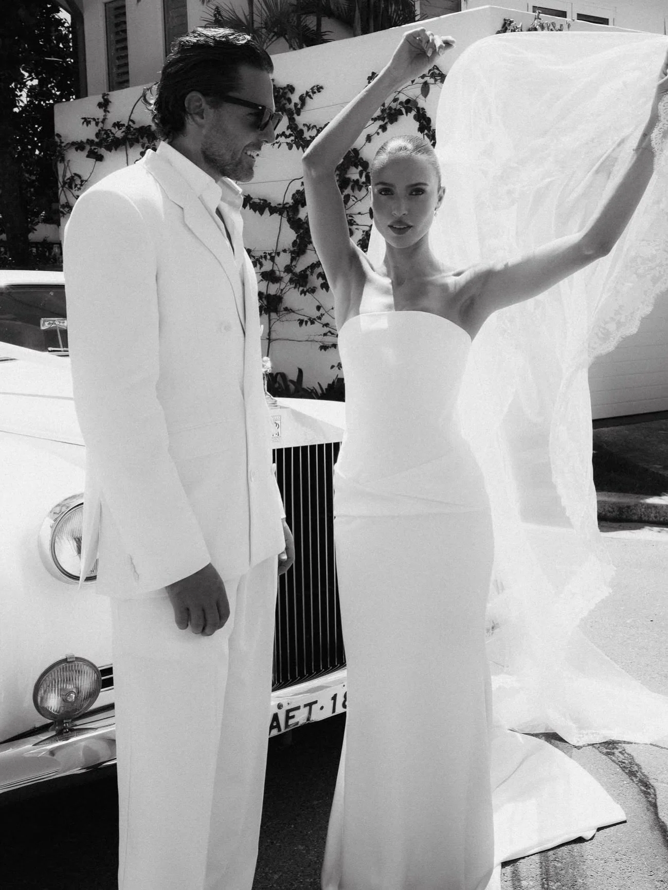 AS SEEN ON &mdash; The gorgeous @caseyjamess_ wearing @kyhabride Sen gown. 

An iconic KYHA silhouette, the Sen gown is modern romance refined. Structured, sculpted and effortlessly confident, it is designed for the bride who wants clean lines with u