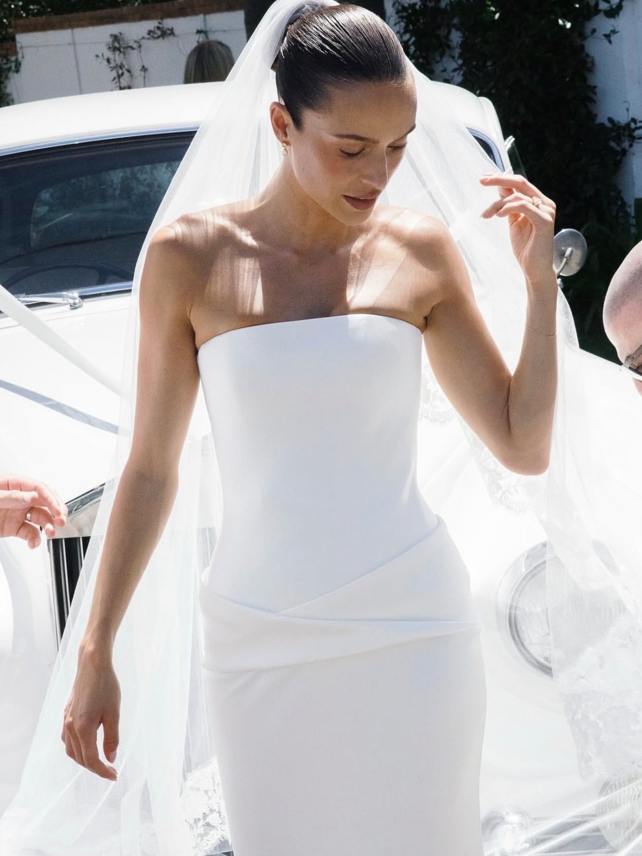 AS SEEN ON &mdash; a vision @caseyjamess_ wearing @kyhabride Sen gown. 

An iconic KYHA silhouette, the Sen gown is modern romance refined. Structured, sculpted and effortlessly confident, it is designed for the bride who wants clean lines with unden