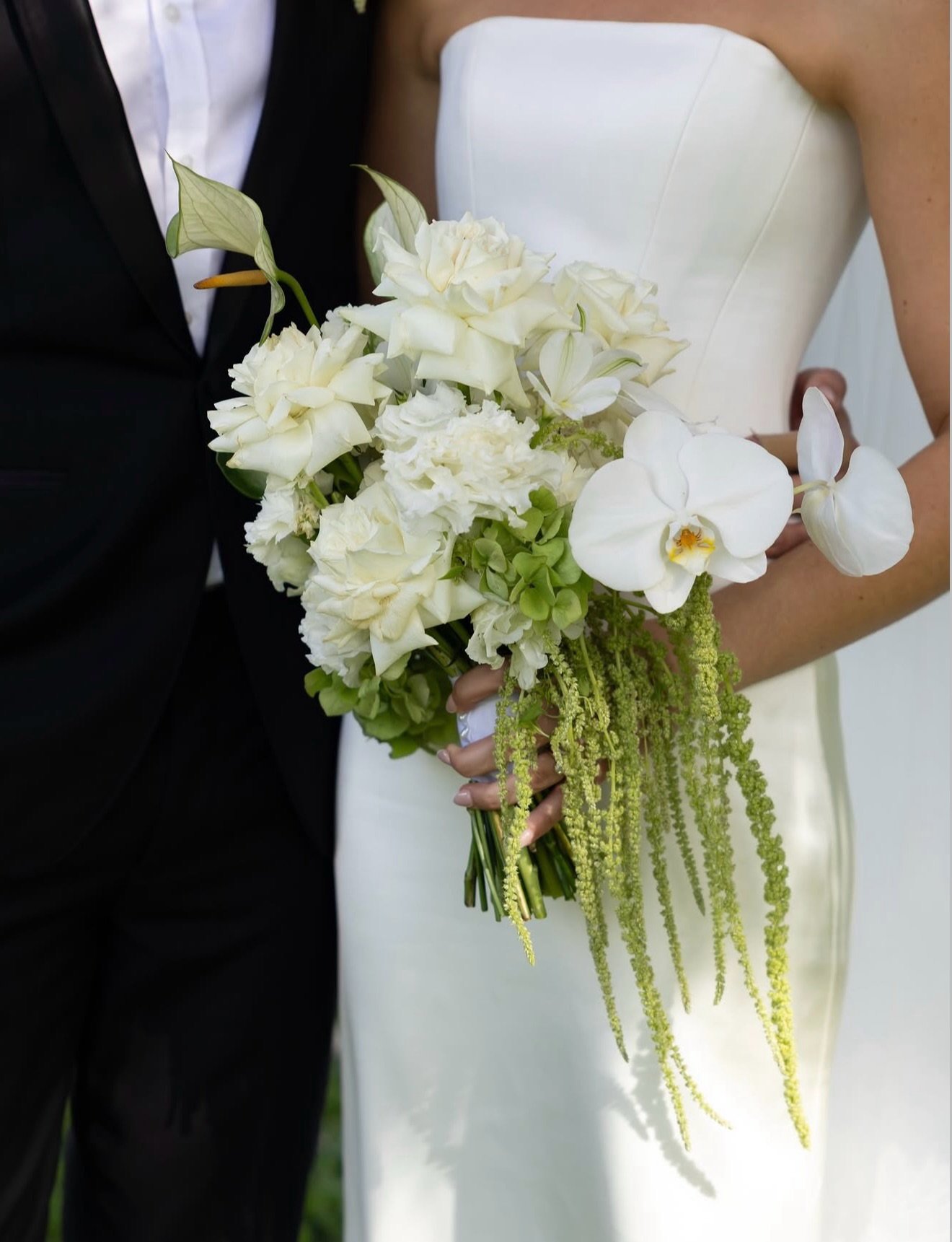 SPHERE BRIDE &mdash; Modern and effortless Sphere bride @_carly.miller_ wearing @kyhabride Vermont bodice and Nix skirt at her lush Summer Grove Estate ceremony. 

Explore, fit and shop the Kyha collection at our Brisbane gallery by booking an appoin