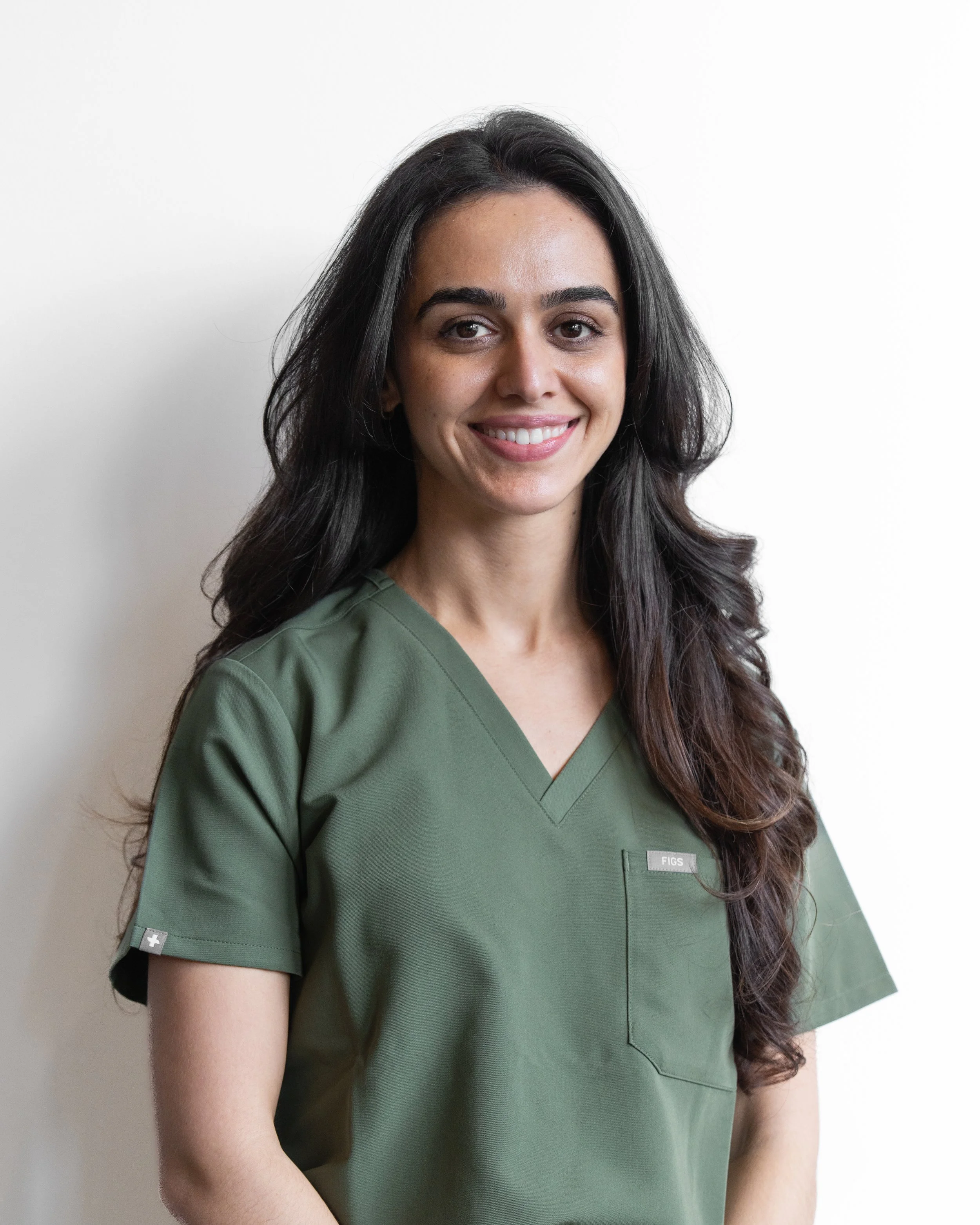 Dr. Naseem Golshan - Dentist