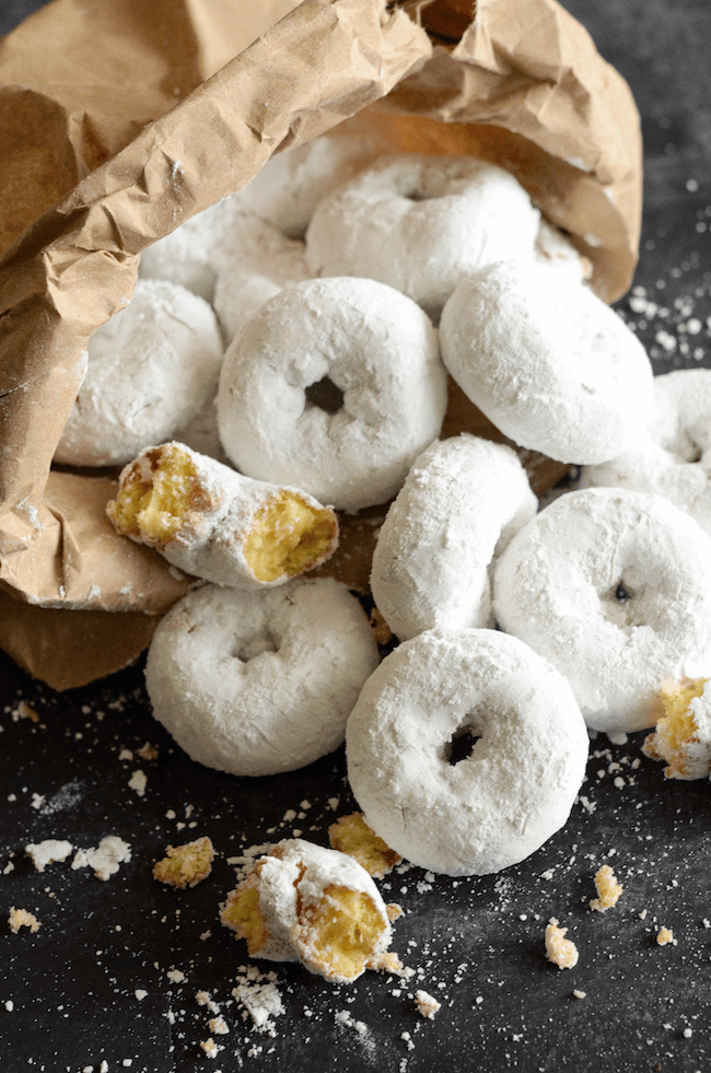 Mini-Powdered-Donuts-4-sm.png