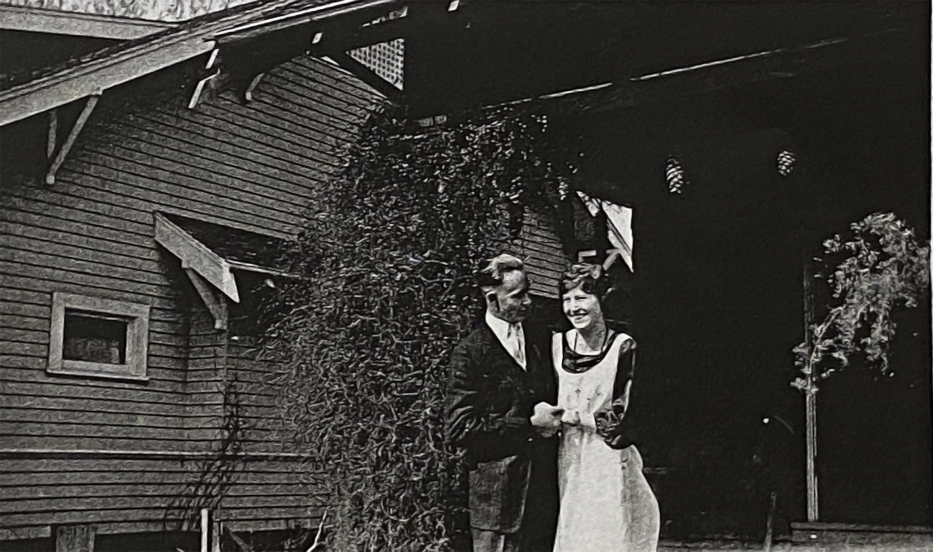 Al and Stella engagement picture at the Smiths