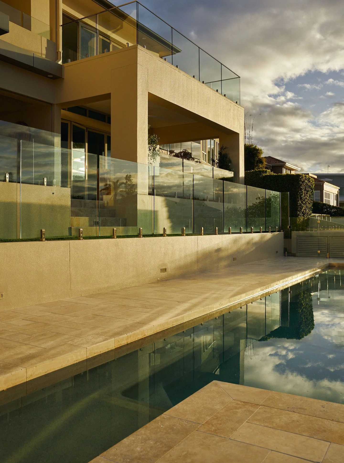 Our client's very own backyard oasis!

Photographer: @jefflevingston