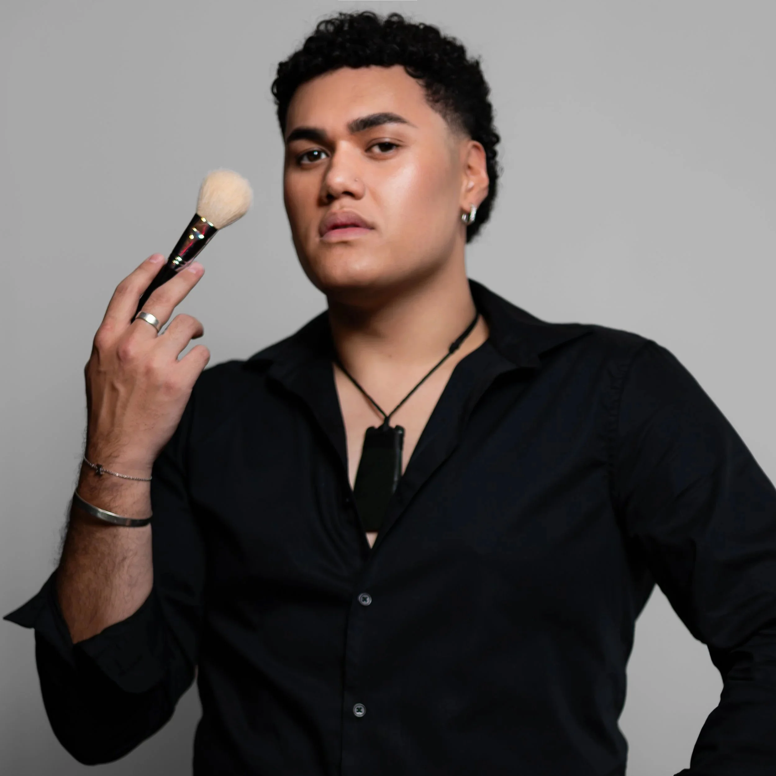 Meet Kylee De Thier: Makeup Guru and Creative Powerhouse