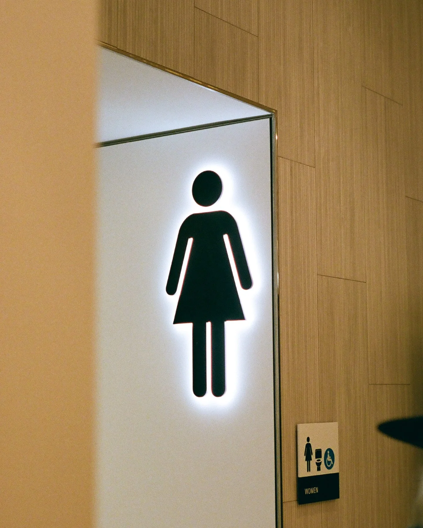 We&rsquo;ve made the post-red-eye mirror check a lot less terrifying. 

From the elevated entry portal to the soft glow at the handwashing stations, the @flySEA North Terminal restrooms are designed with your mental health in mind. 

@flySEA
@alaskaa