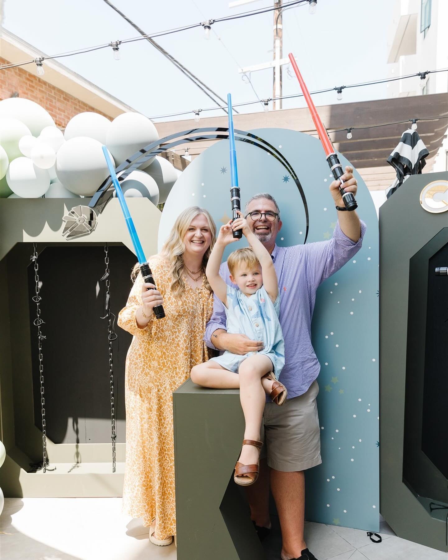 May the 4th be with you!

Design &amp; Balloons: @stay.goldendesign 
Backdrop: @papergardenxoxo 
Signage: @creativeamme 
Welcome Sign + Details: @chelceacreative 
Rentals: @sweetsalvagerentals 
Popcorn Cart: @twistedforsugar 
Kids Craft: @createandce