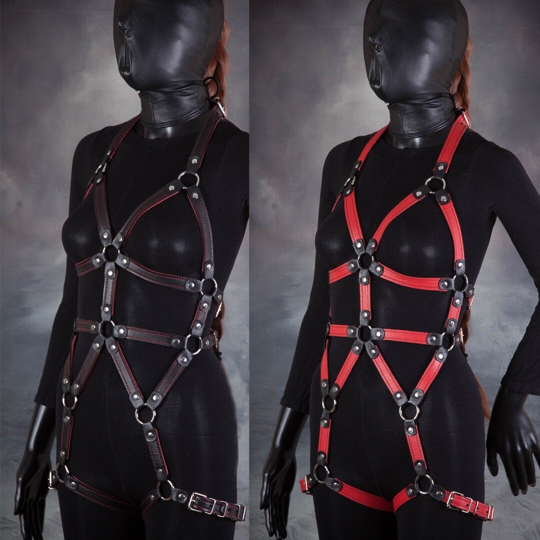 Ready to unleash your inner dominatrix? The Damaris Harness is here to help. Made from luxurious leather, this strappy bondage harness is perfect for exploring your kinky side. #DamarisHarness #BondageEnthusiast #LeatherLover #Dominatrix