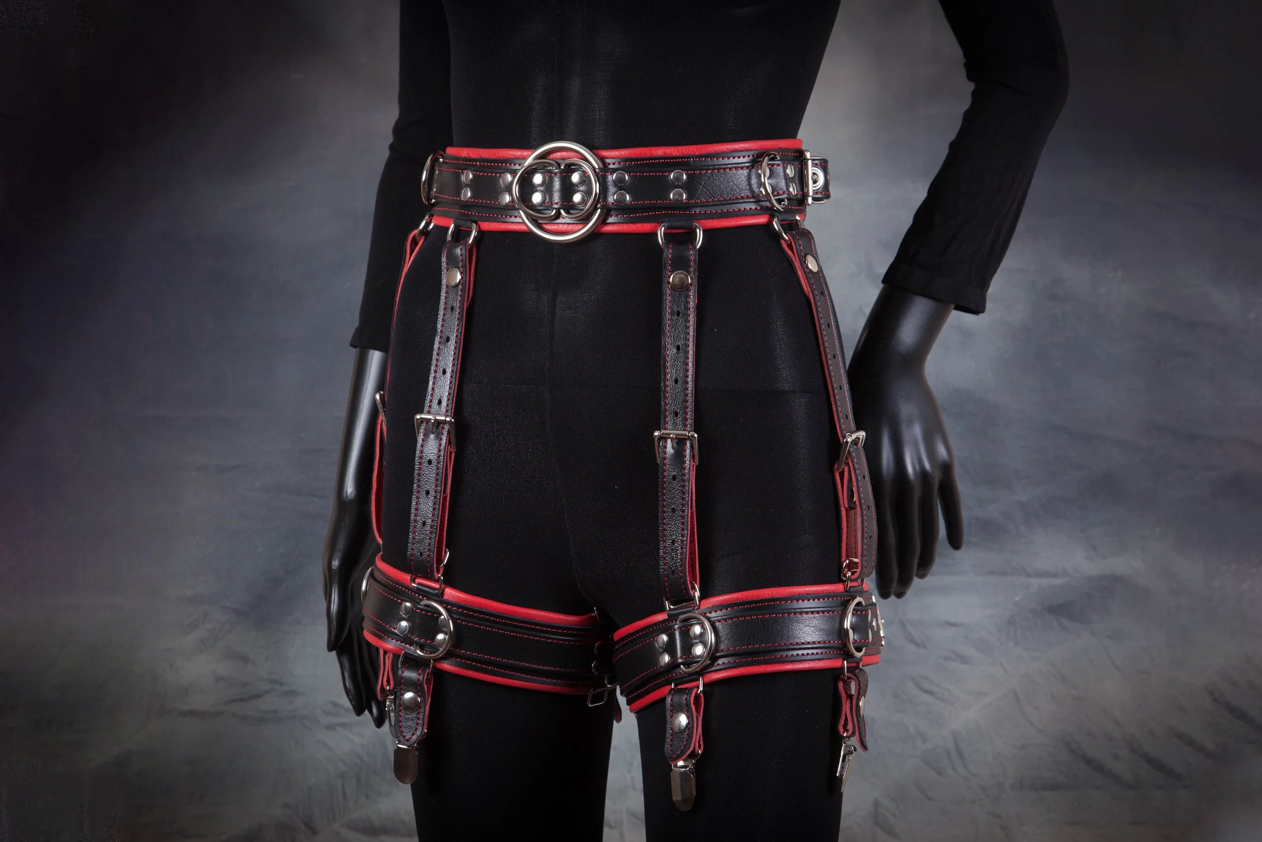 Waistbelt Garter Set