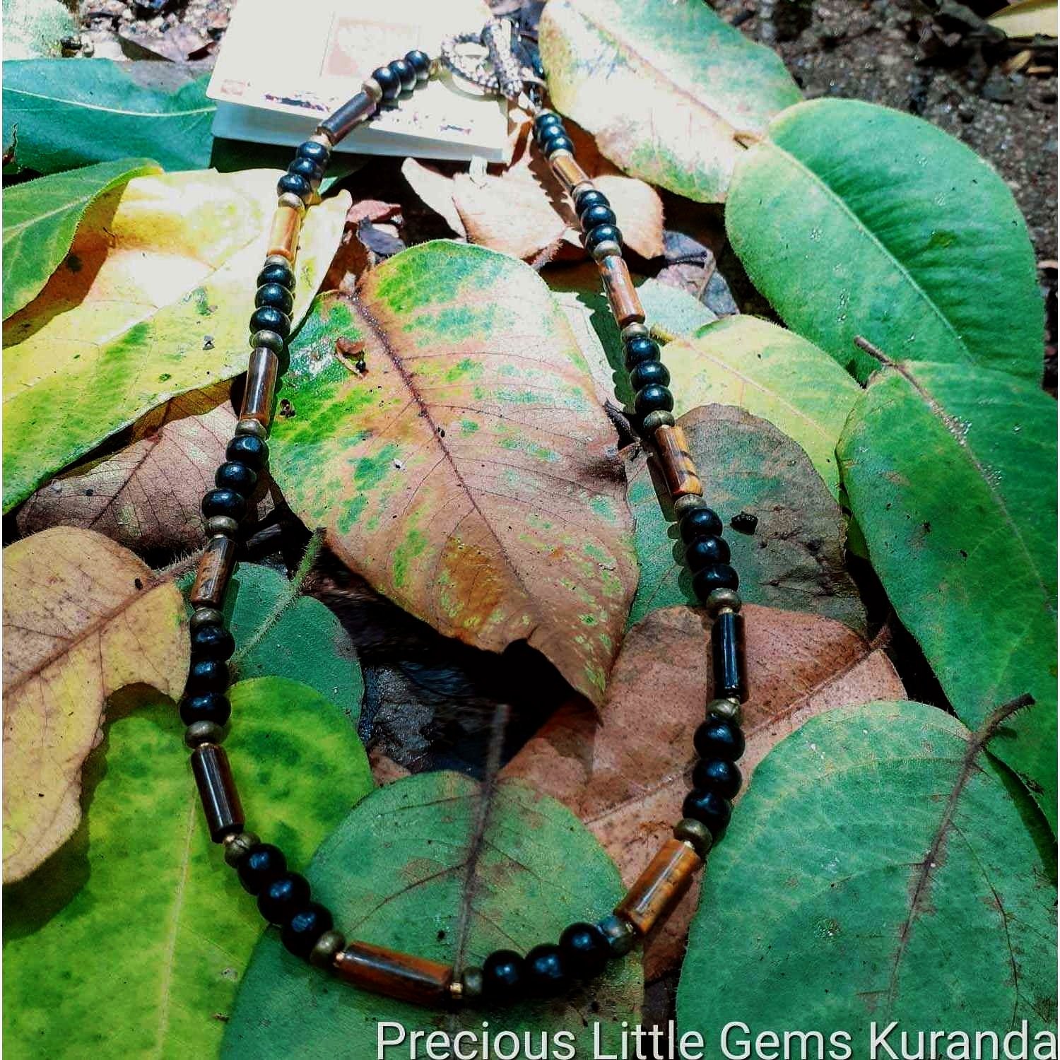 Lioness's Necklace Tiger's Eye and Wood