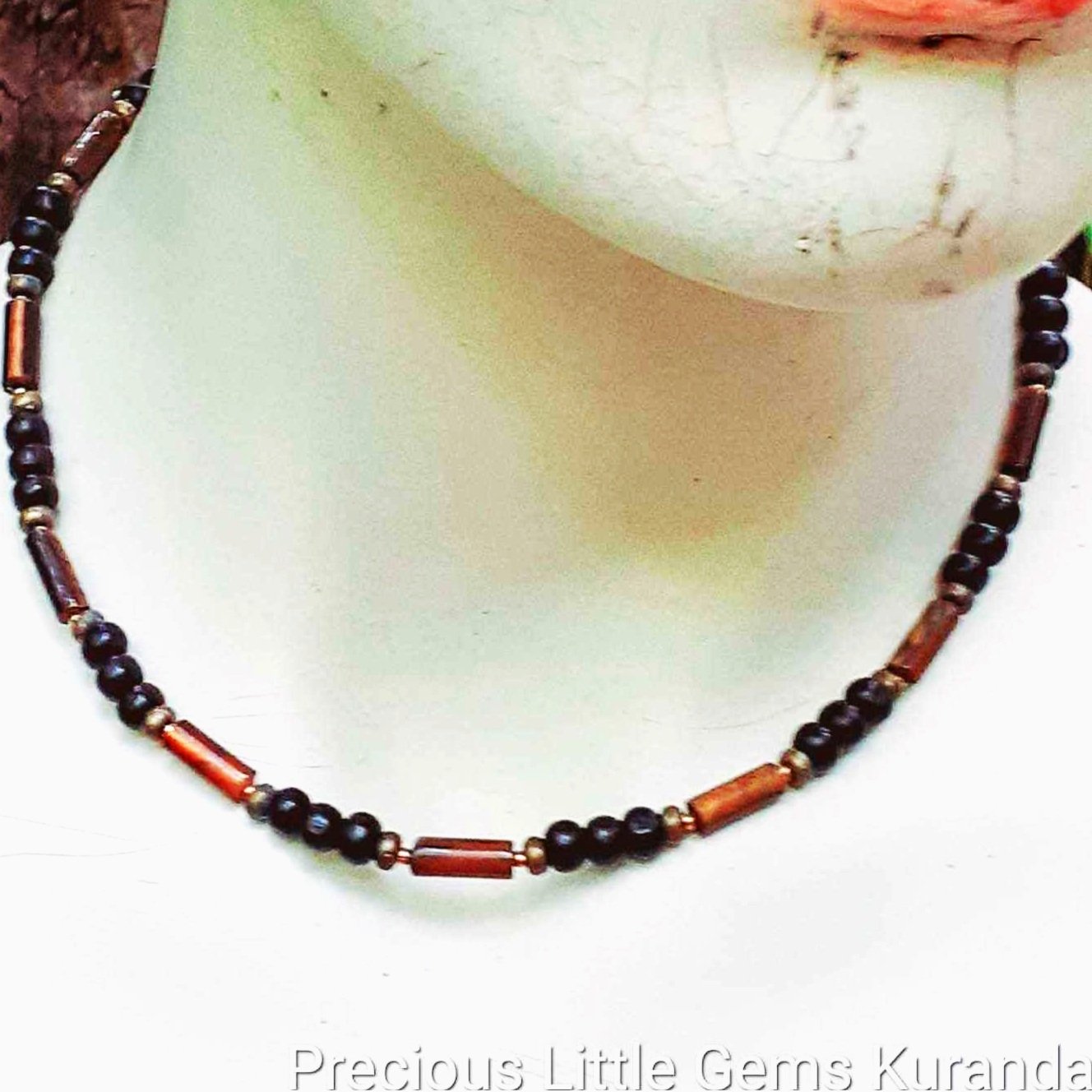 Lioness's Necklace Tiger's Eye and Wood