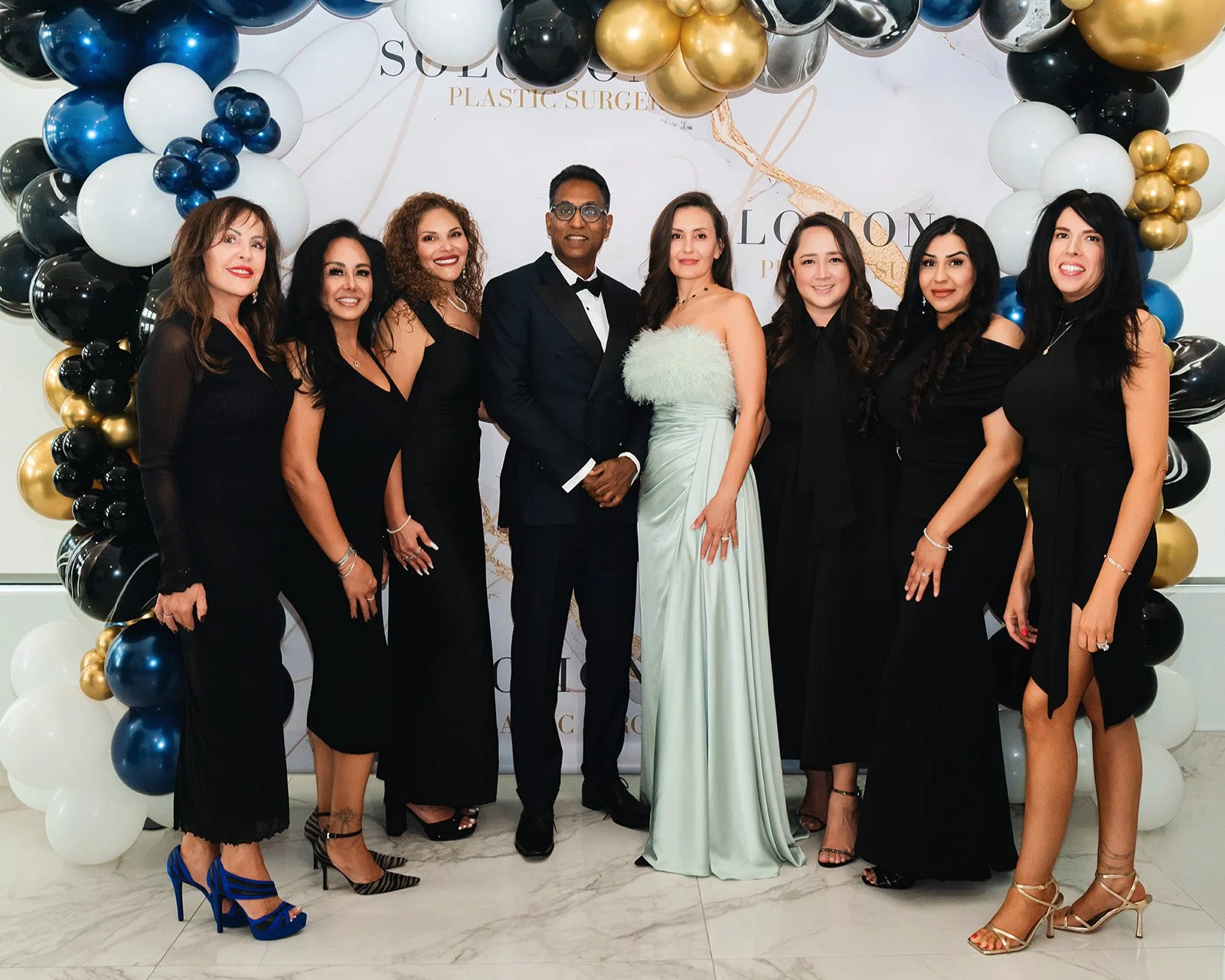corporate-holiday-event-photography-dfw-le-foto-co-solomon-plastic-surgery-02.jpg