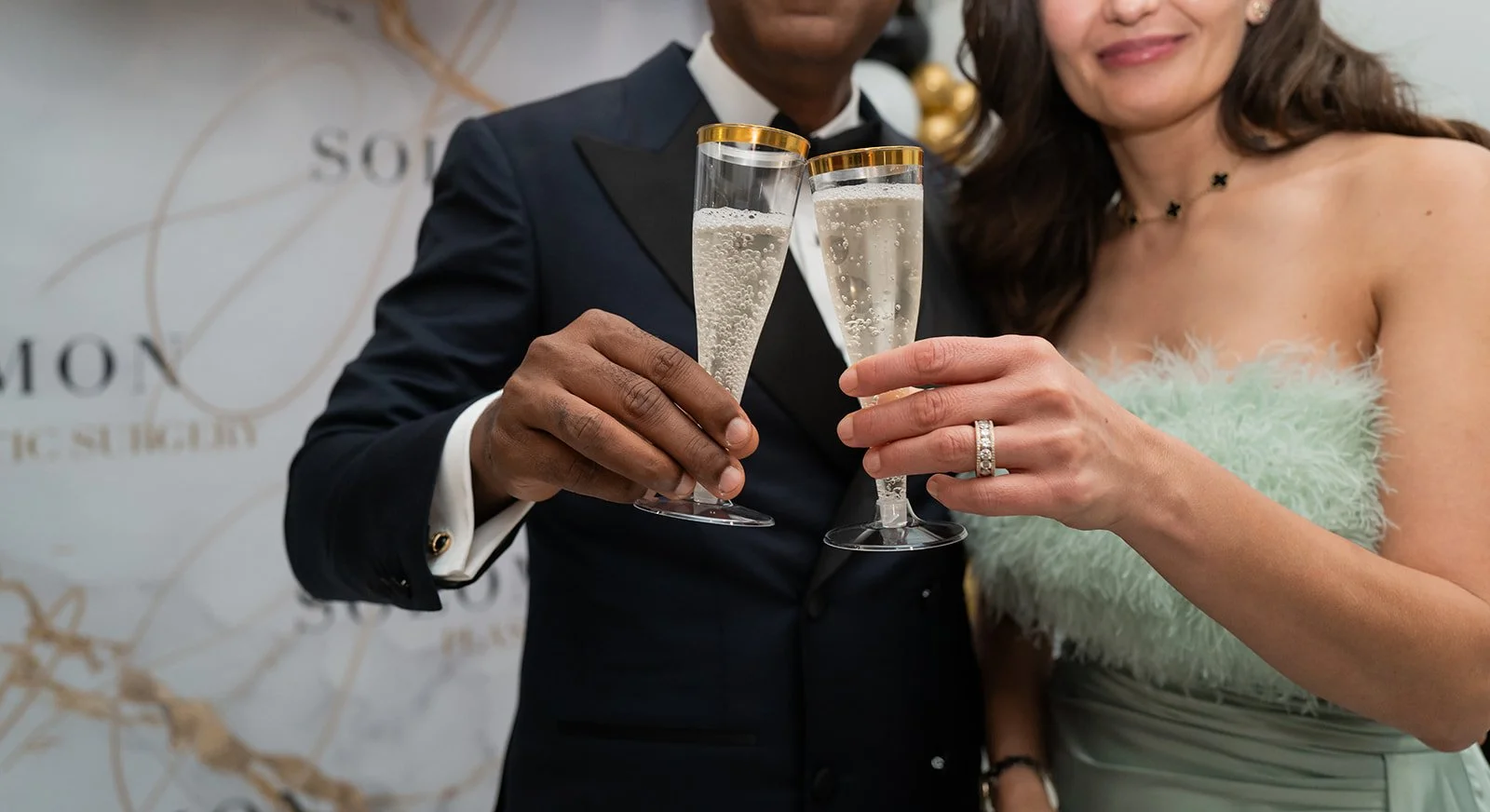 corporate-holiday-event-photography-dfw-le-foto-co-solomon-plastic-surgery-19.jpg