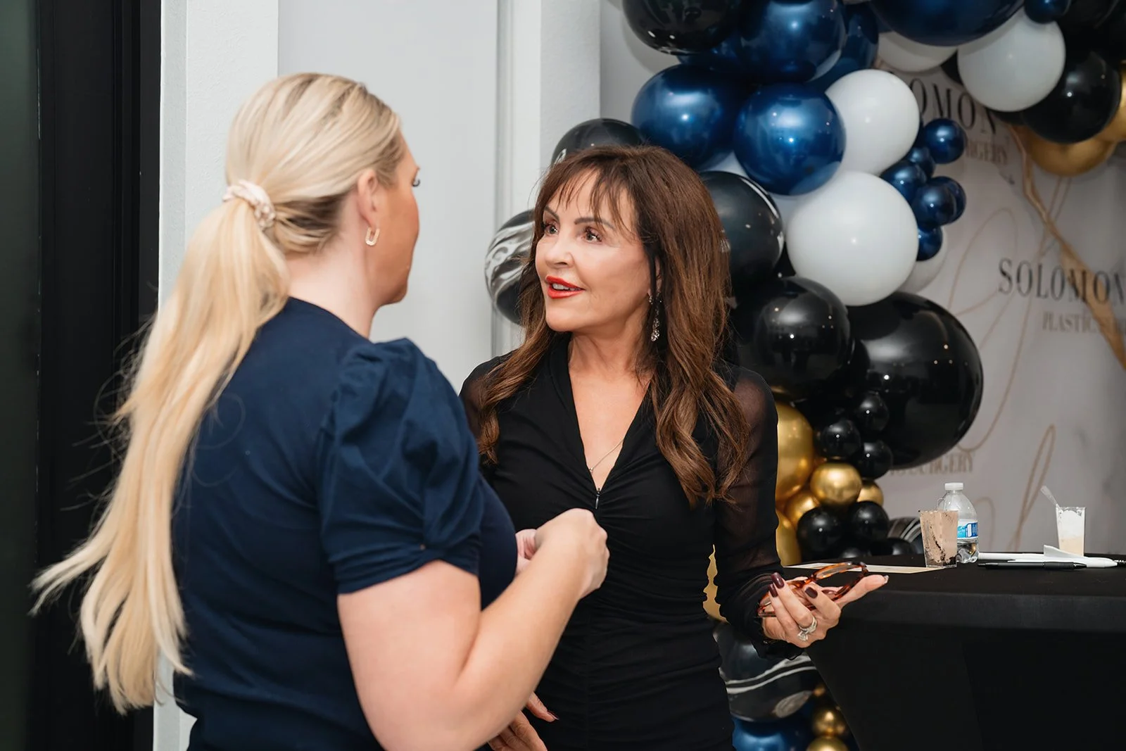 corporate-holiday-event-photography-dfw-le-foto-co-solomon-plastic-surgery-25.jpg