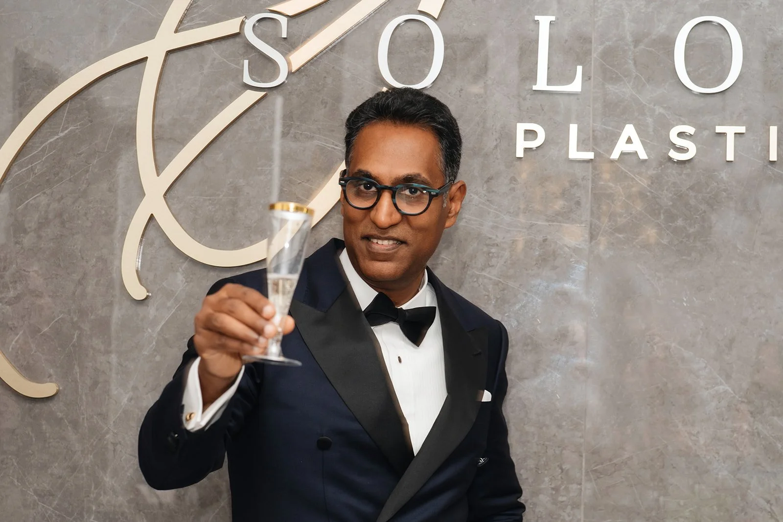corporate-holiday-event-photography-dfw-le-foto-co-solomon-plastic-surgery-27.jpg