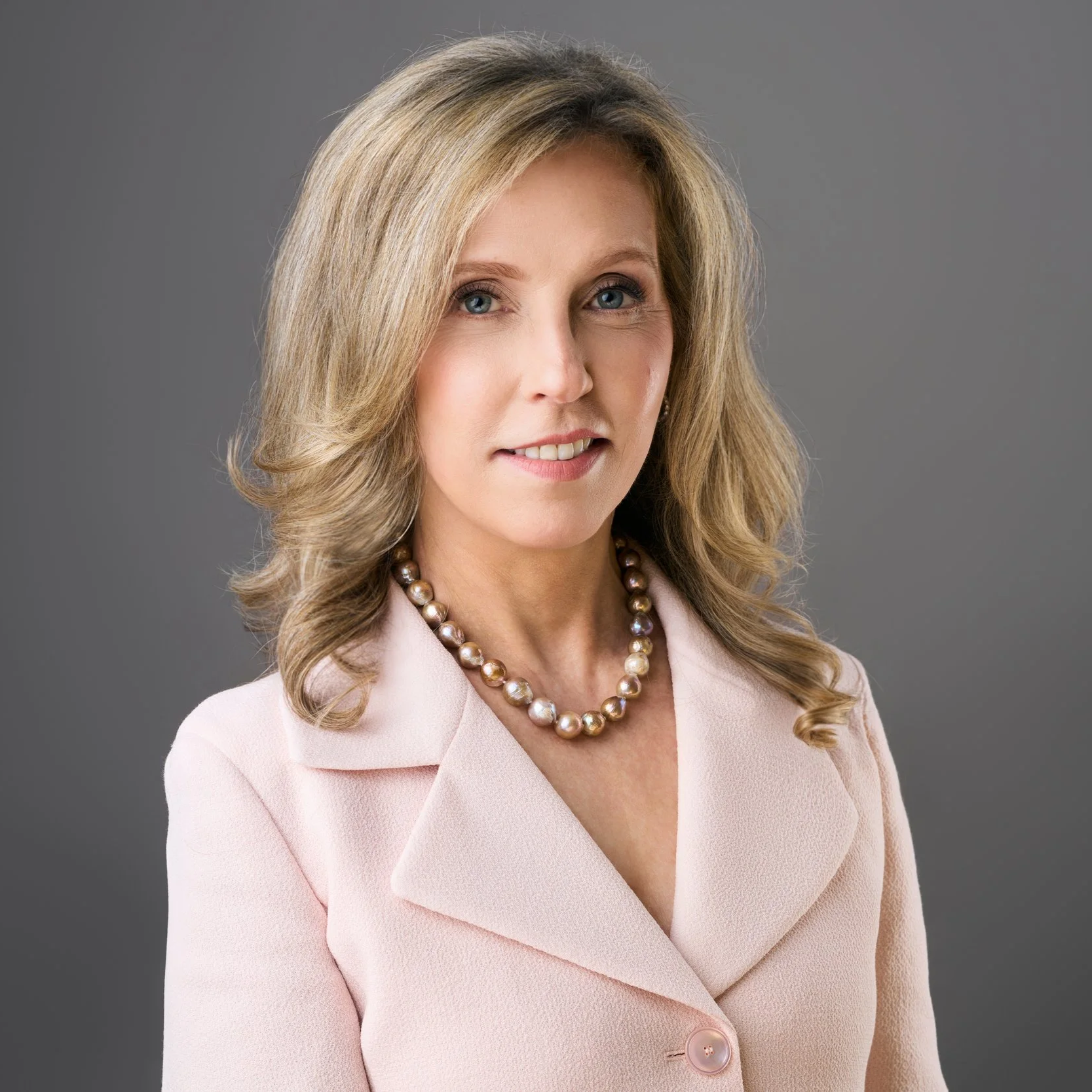 Amber-Shumake-LE-FOTO-CO-Headshot-Dallas-Fort-Worth3.png