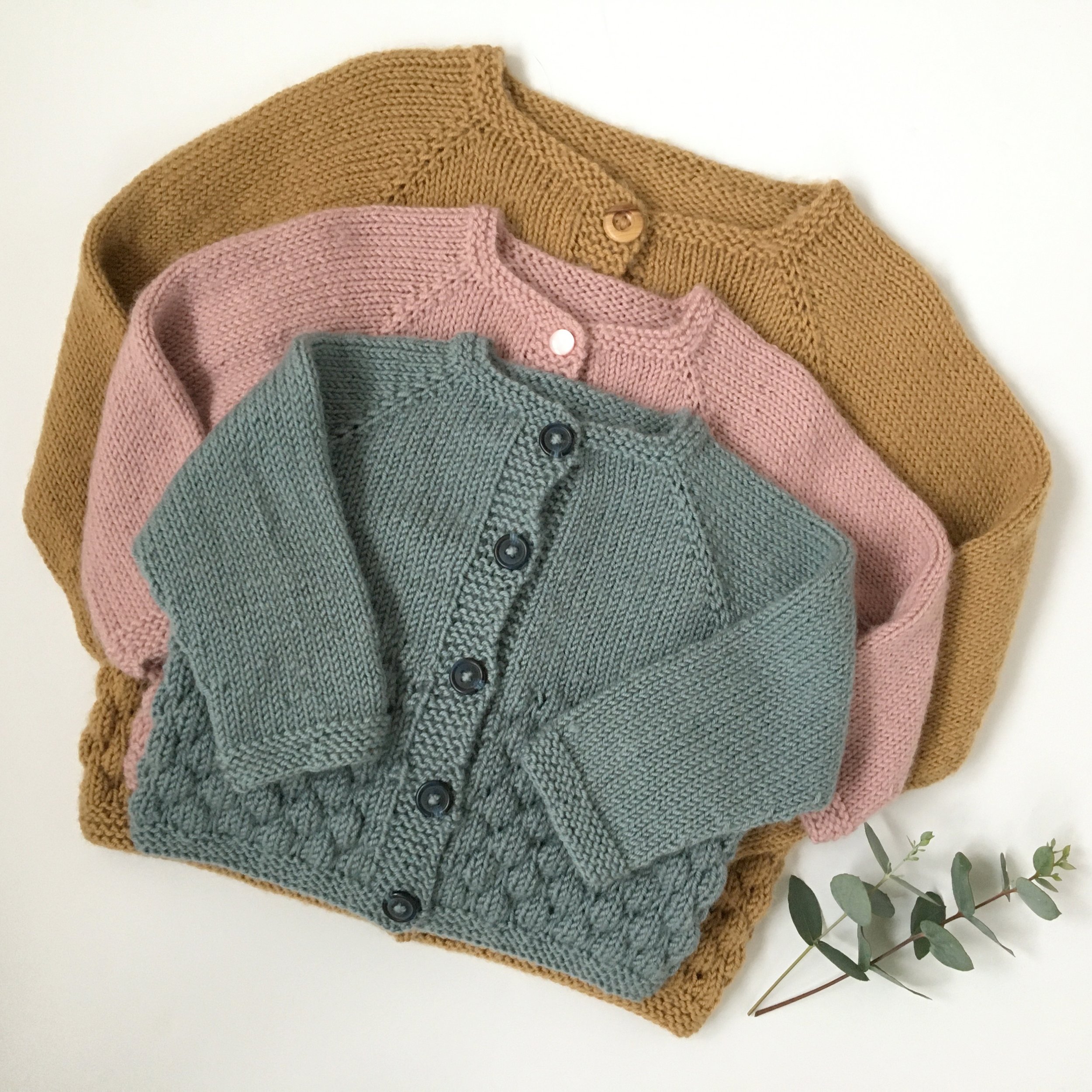 Top down baby cardigan knitting pattern — LoveFibres