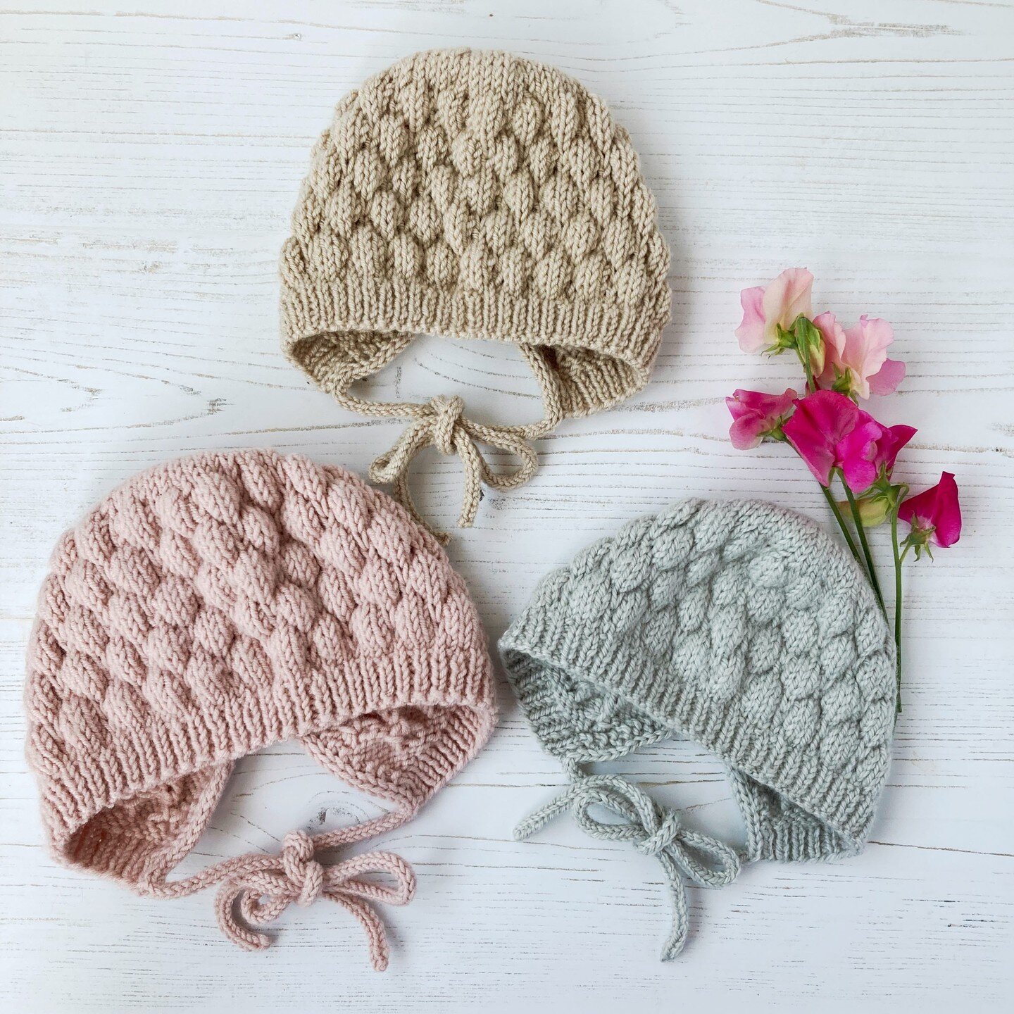 This is wishful thinking .... my sweet peas are not in flower yet, but they won't be long.⁣
Bubble stitch bonnet pattern in beautiful pastel shades.⁣
#lovefibrespattern #lovefibres #knittingpattern #bubblestitch #bubblestitchknittingpattern #bubblest